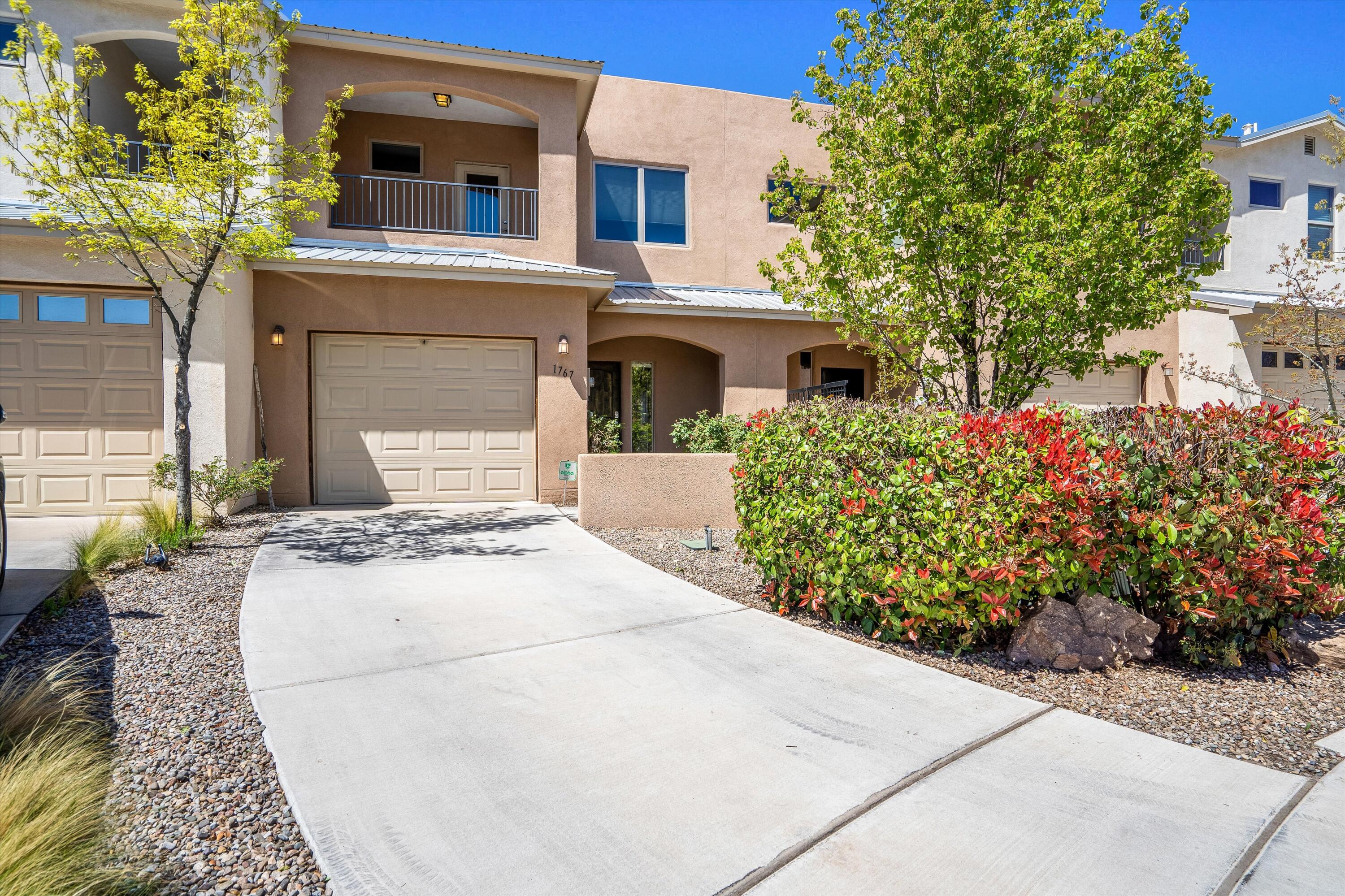 Welcome home to this beautiful 2 story Townhome! Built in 2014, this townhome features refrigerated air, granite counters, high ceilings, all appliances, 1 car garage, covered balcony and outside patio.  Conveniently located in the Saw Mill district near Old Town!