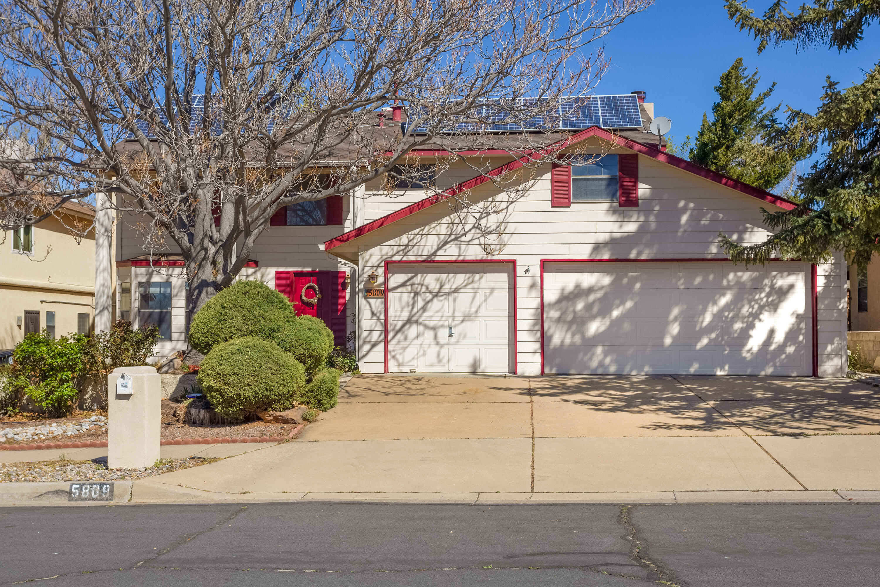 5809 Nugget Avenue NE, Albuquerque, New Mexico 87111, 4 Bedrooms Bedrooms, ,3 BathroomsBathrooms,Residential,For Sale,5809 Nugget Avenue NE,1060729