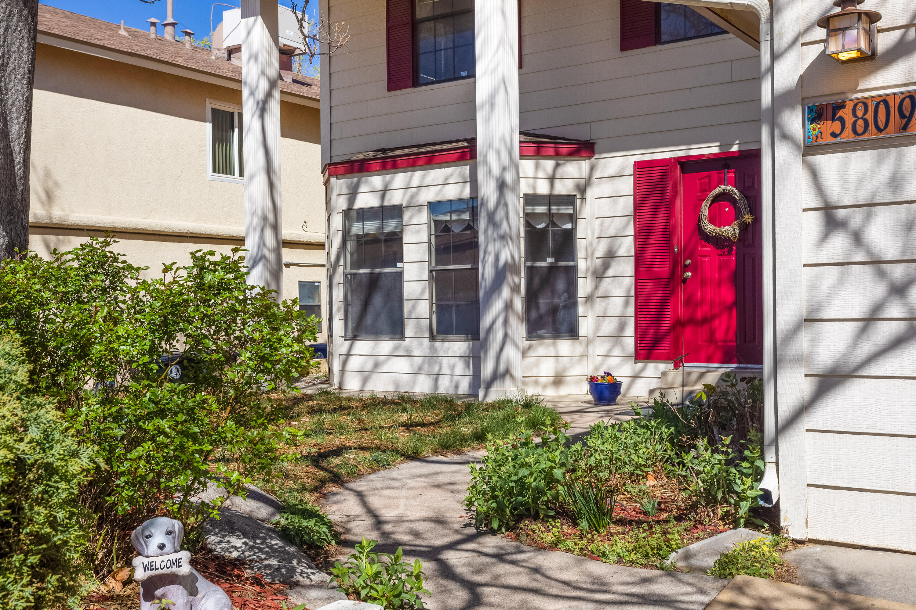 5809 Nugget Avenue NE, Albuquerque, New Mexico 87111, 4 Bedrooms Bedrooms, ,3 BathroomsBathrooms,Residential,For Sale,5809 Nugget Avenue NE,1060729