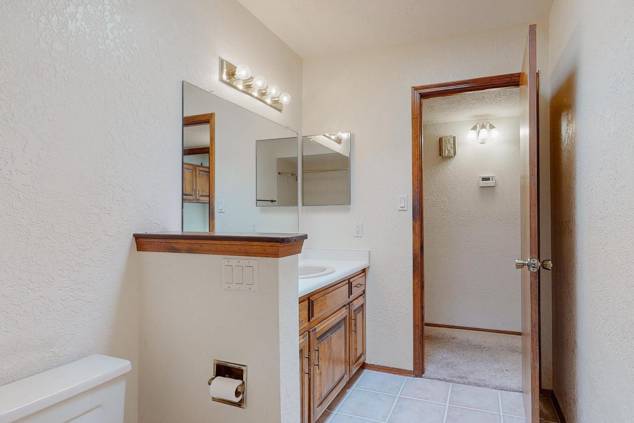 61 Westlake Drive NE, Albuquerque, New Mexico 87112, 2 Bedrooms Bedrooms, ,2 BathroomsBathrooms,Residential,For Sale,61 Westlake Drive NE,1060769