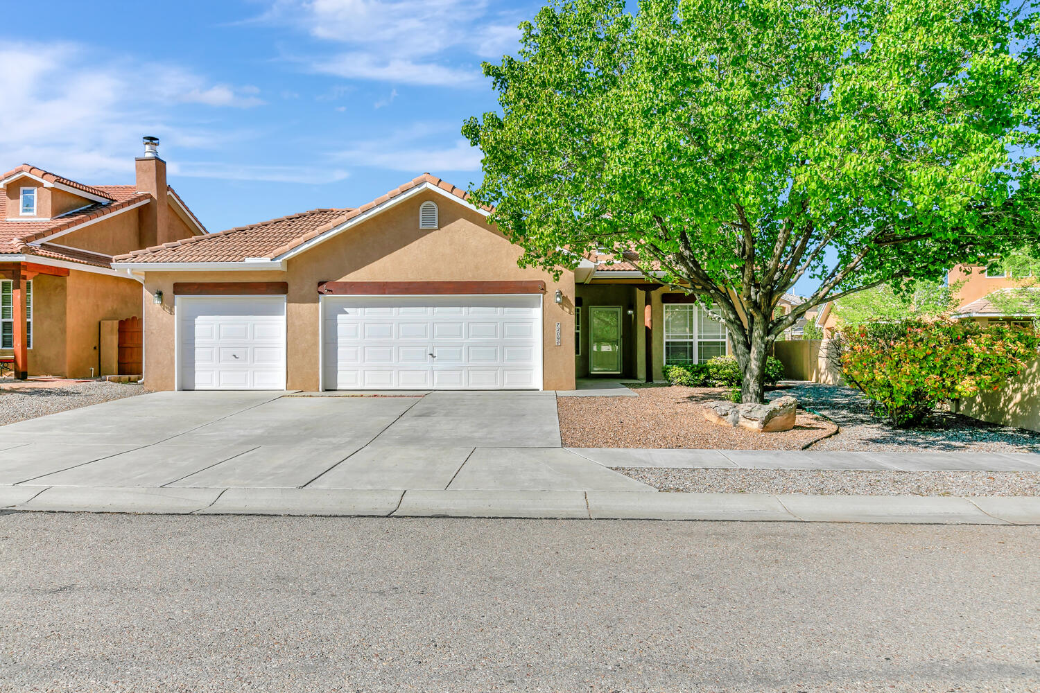 Wonderful, single-story home situated on a cul-de-sac in the highly sought after Vista del Norte subdivision! This light filled property backs to open space and  boasts many features including: Refrigerated air, Formal dining area off front foyer,  Large living room with gas fireplace, Well appointed kitchen with breakfast nook, bar & great counter/storage space including walk-in pantry, Primary suite with access to back patio, double sinks, garden tub &  walk in closet, 2 additional bedrooms plus a flex room/office with double door entry,  3 car garage, Huge covered patio and easy care landscaping both in front & back complete this beauty. Don't miss this one!