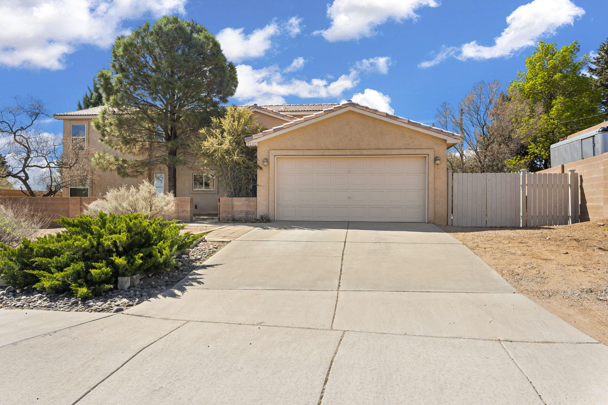 4900 Creek Place NW, Albuquerque, New Mexico 87114, 3 Bedrooms Bedrooms, ,2 BathroomsBathrooms,Residential,For Sale,4900 Creek Place NW,1060795