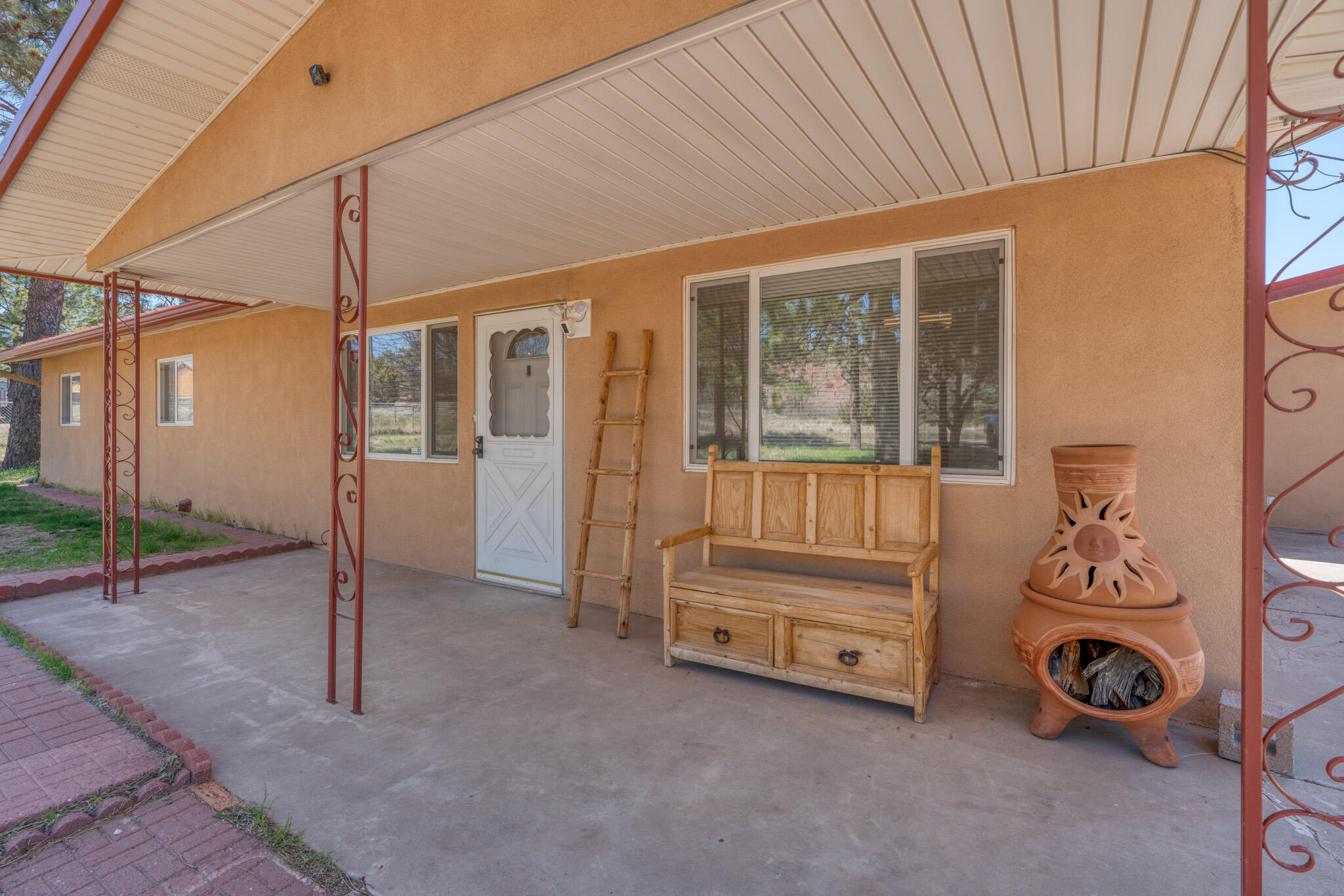11 Gonzales Road, Tijeras, New Mexico 87059, 3 Bedrooms Bedrooms, ,2 BathroomsBathrooms,Residential,For Sale,11 Gonzales Road,1060944