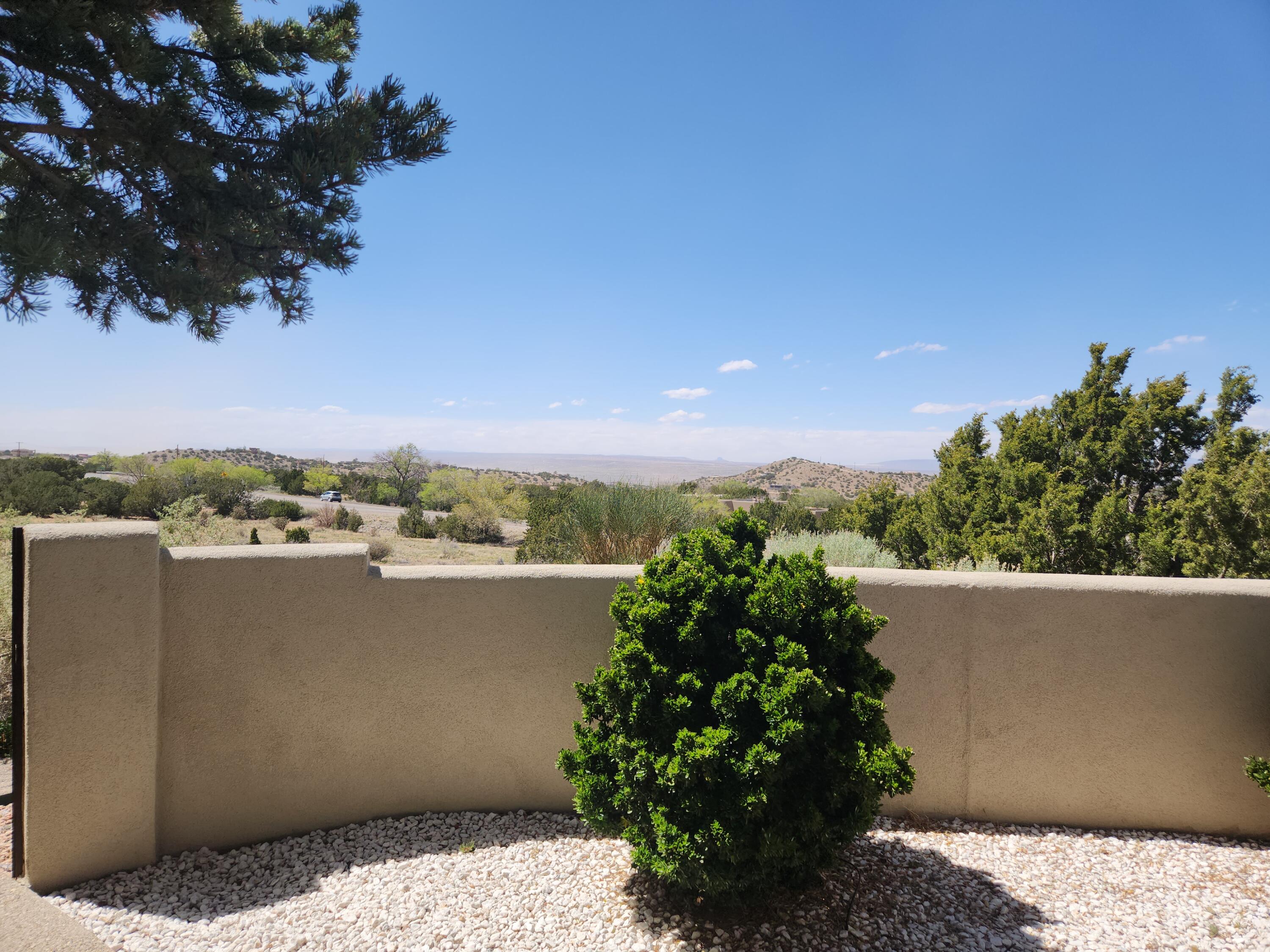 2 Hillside Drive, Placitas, New Mexico 87043, 4 Bedrooms Bedrooms, ,3 BathroomsBathrooms,Residential,For Sale,2 Hillside Drive,1060948