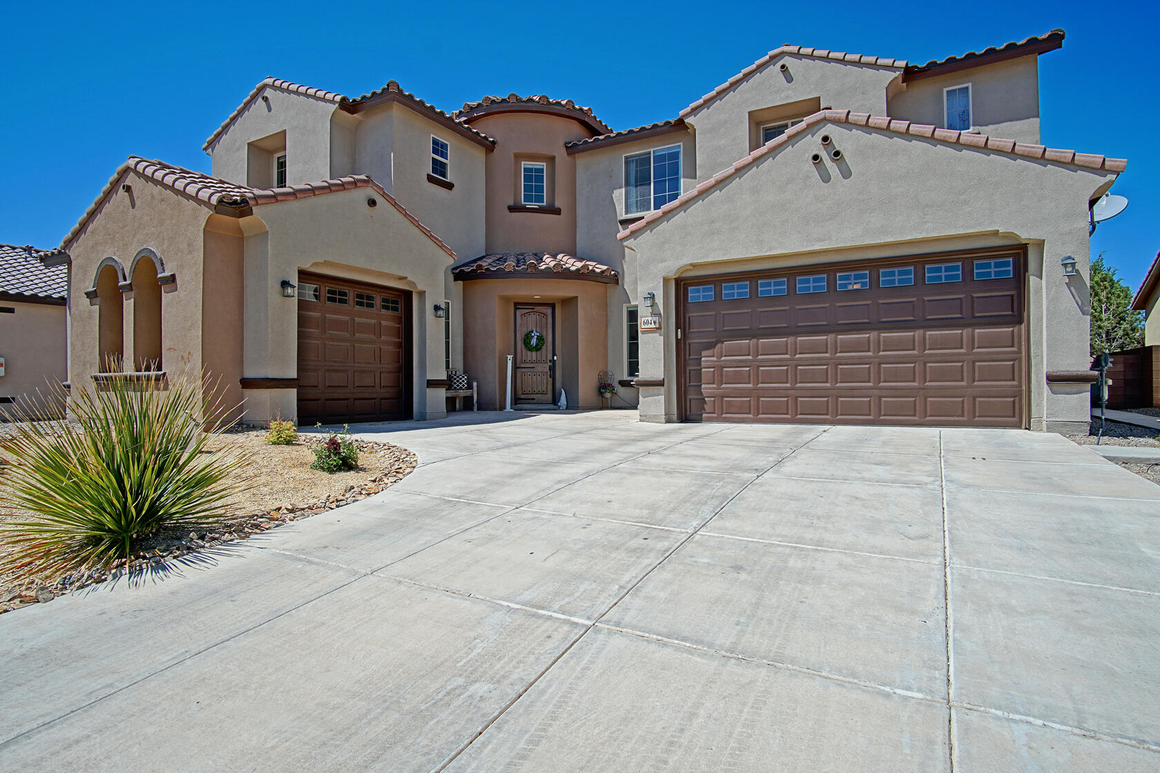 This exquisite home is located on a cul-de-sac in the gated community of Loma Colorado.  The 2023 remodeled kitchen features white cabinets and quartz countertops, soft-close lowers w pullout drawers, island seating for 6, & butler's pantry. House repainted (2021).6 bedrooms w walk in closets, 3 with ensuite bathrooms. Main floor 2nd primary room/theater room (25ft x 11 ft) w surround sound.  Custom tile and engineered hardwood on the main floor. 10 ft ceilings. Two-sided gas fireplace.  Built in cabinets in the office, entertainment center, laundry, & 2nd primary.  Upstairs laundry room with dual entries, and 9ft ceilings.  Primary boasts his and her closets and vanities. Enjoy the backyard paved riding path, grass, trees, inground trampoline, extended back patio, and gas stub out.