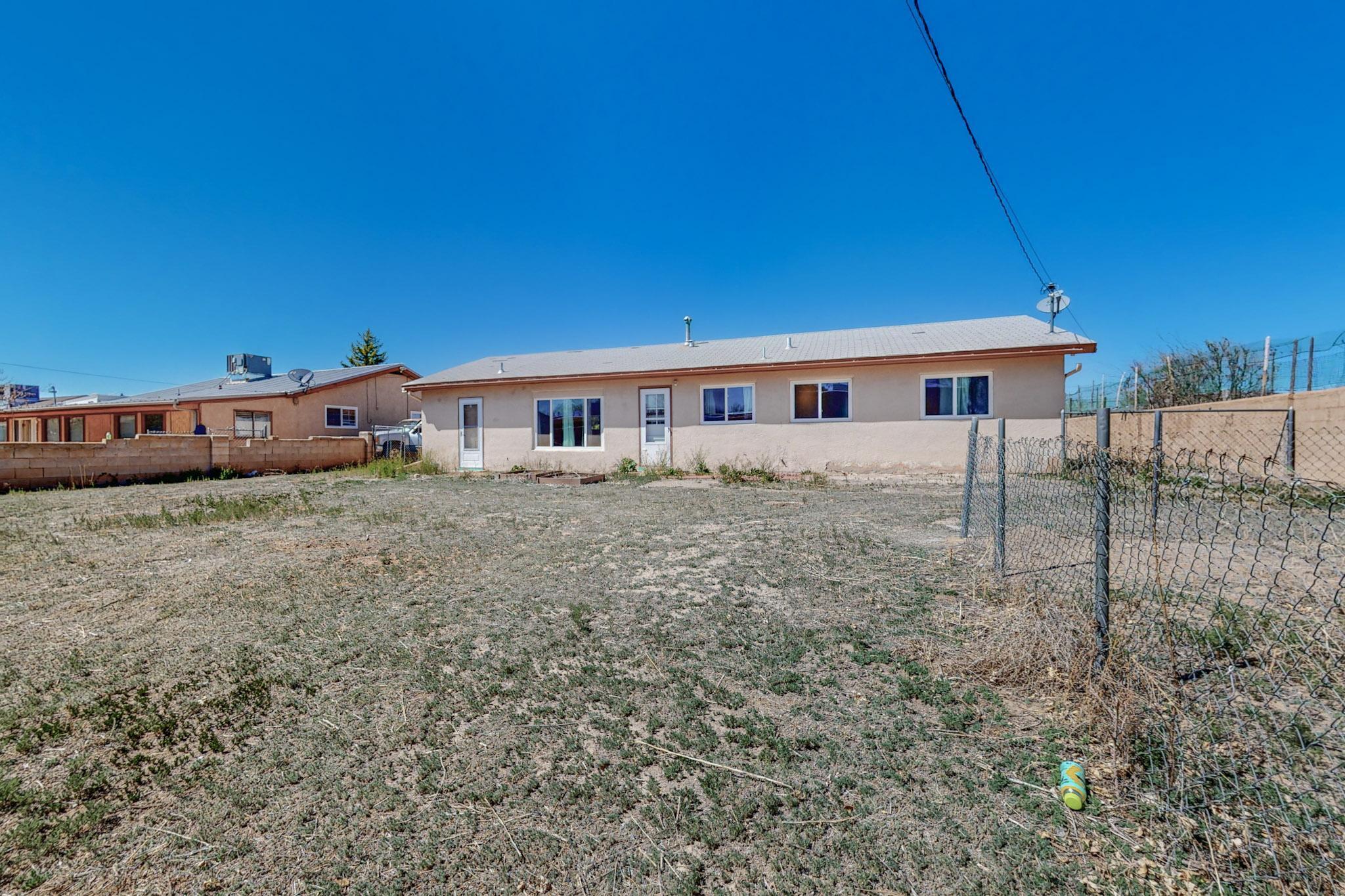 825 Jackson Avenue, Grants, New Mexico 87020, 3 Bedrooms Bedrooms, ,2 BathroomsBathrooms,Residential,For Sale,825 Jackson Avenue,1060981