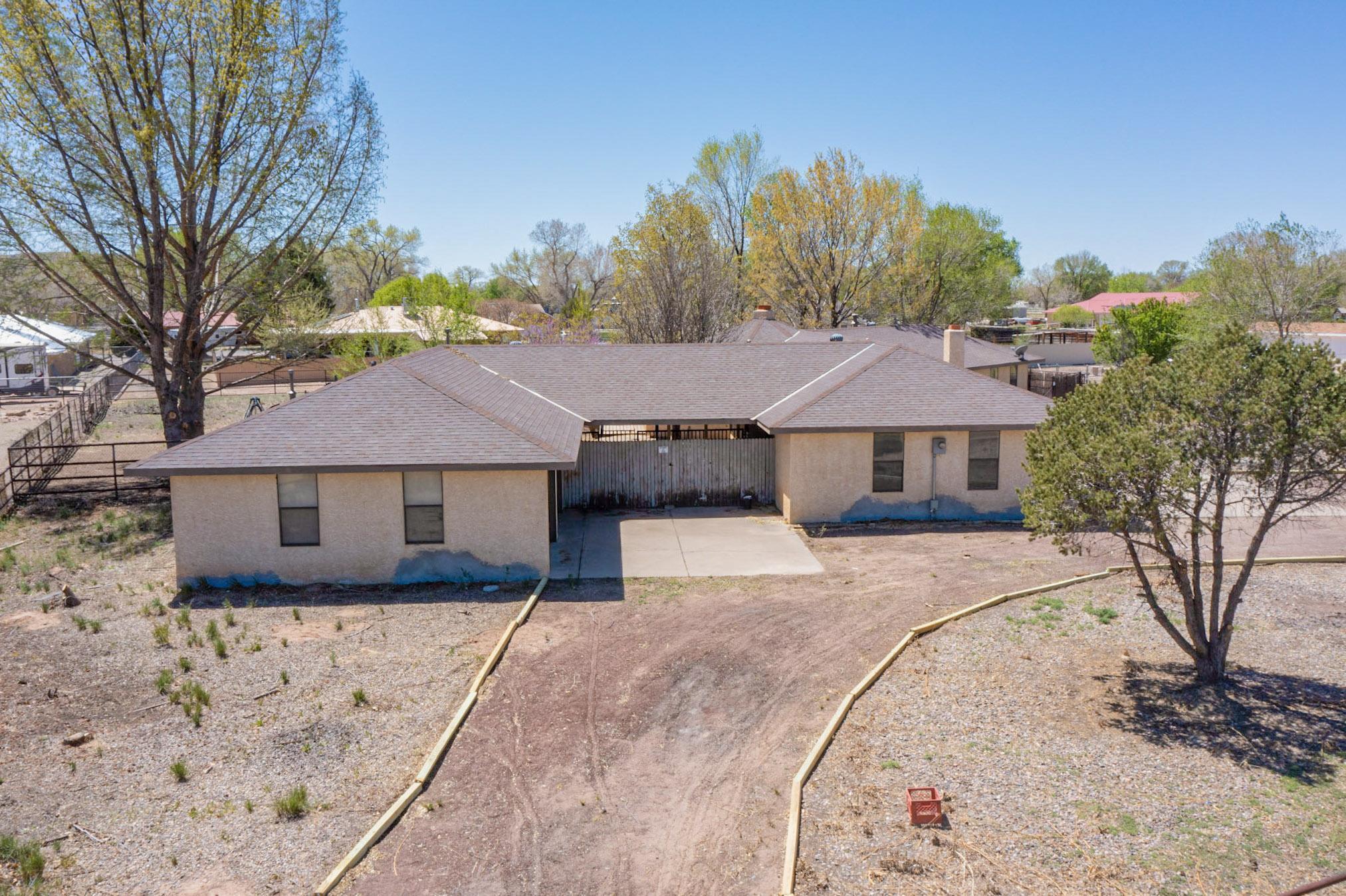 6 Shady Lane, Los Lunas, New Mexico 87031, 4 Bedrooms Bedrooms, ,4 BathroomsBathrooms,Residential,For Sale,6 Shady Lane,1061009