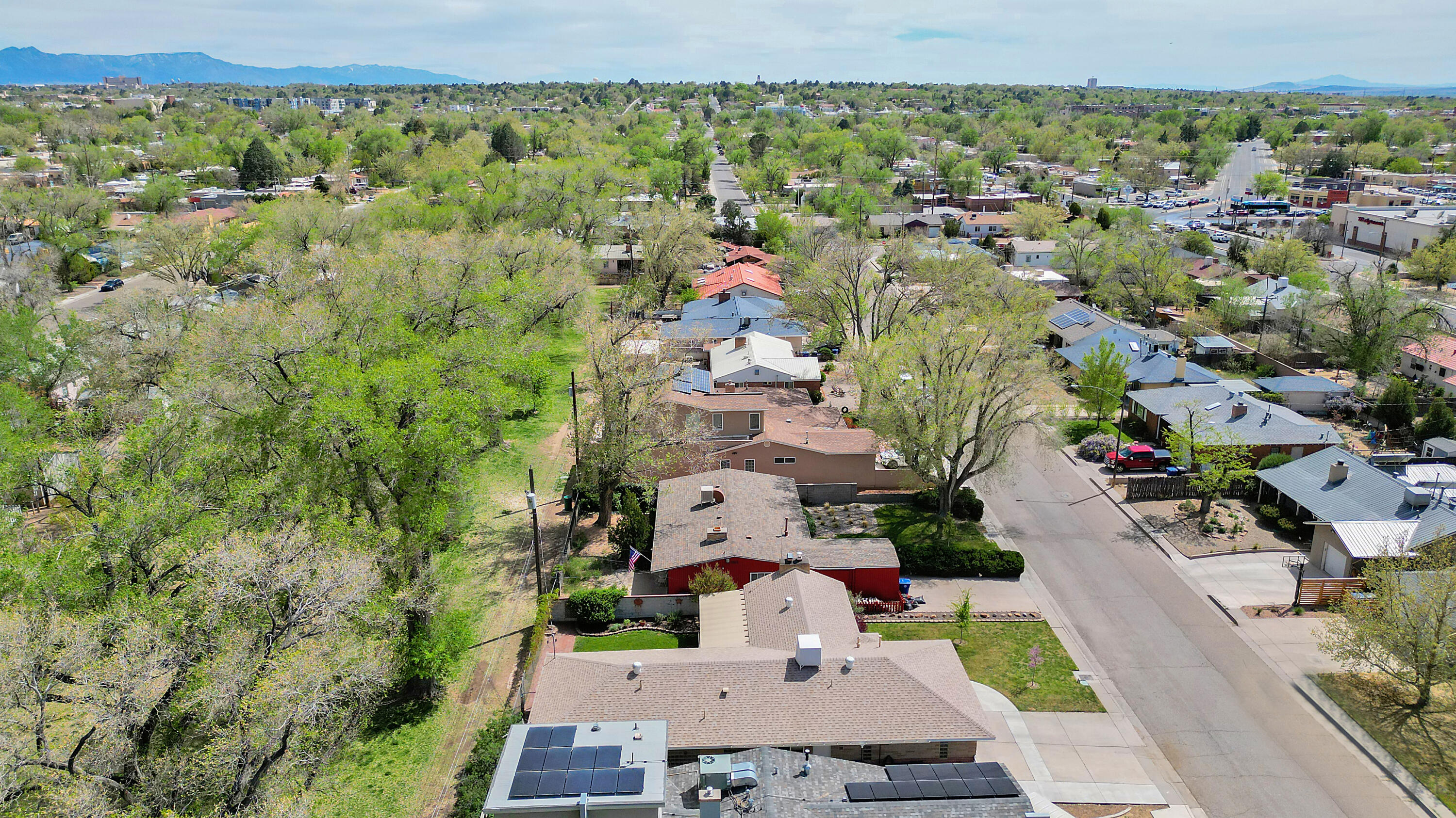 806 Hermosa Drive NE, Albuquerque, New Mexico 87110, 2 Bedrooms Bedrooms, ,3 BathroomsBathrooms,Residential,For Sale,806 Hermosa Drive NE,1061022