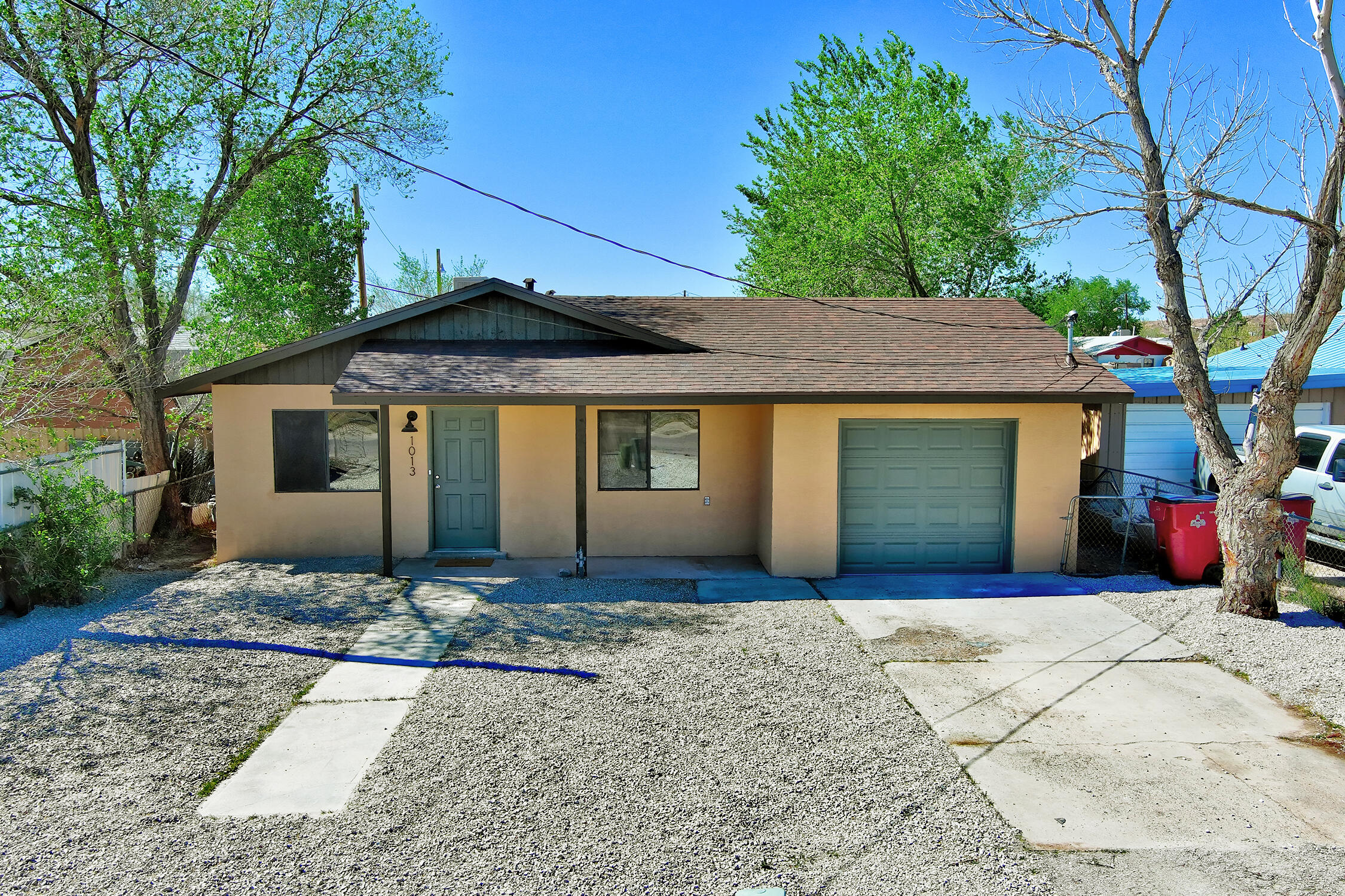 1013 W Picard Avenue, Belen, New Mexico 87002, 3 Bedrooms Bedrooms, ,1 BathroomBathrooms,Residential,For Sale,1013 W Picard Avenue,1061028