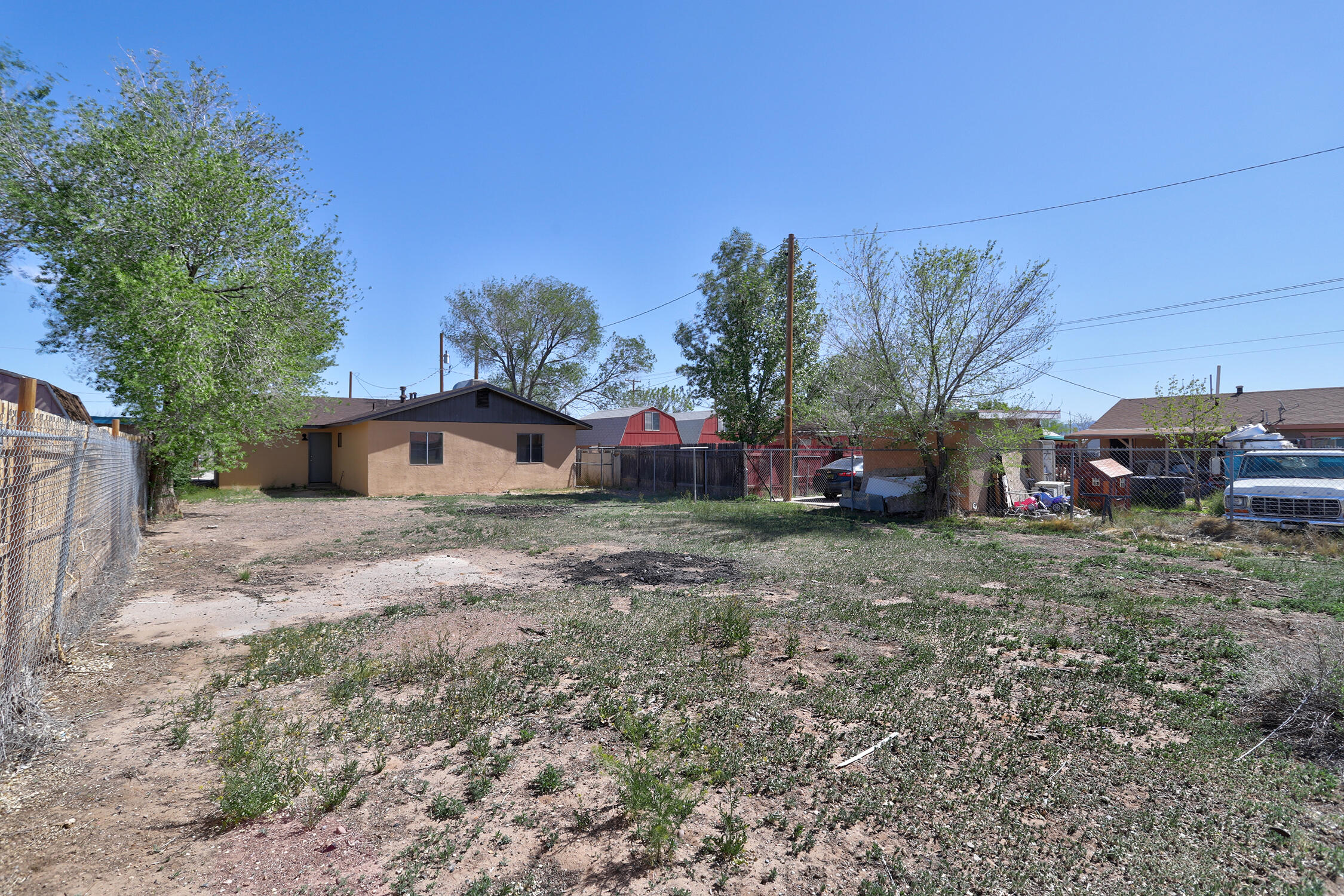 1013 W Picard Avenue, Belen, New Mexico 87002, 3 Bedrooms Bedrooms, ,1 BathroomBathrooms,Residential,For Sale,1013 W Picard Avenue,1061028