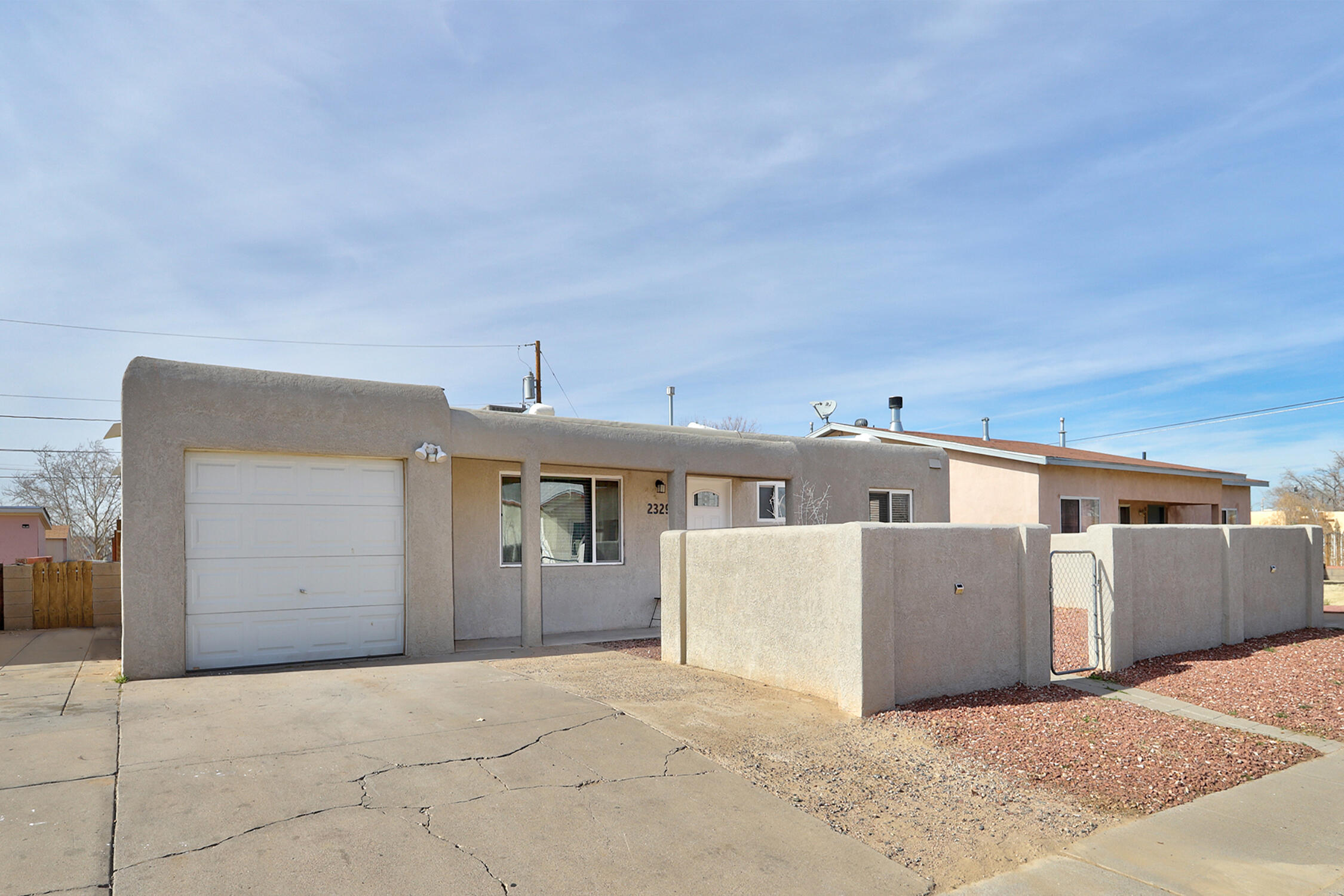 2329 Kimo Drive NE, Albuquerque, New Mexico 87110, 4 Bedrooms Bedrooms, ,3 BathroomsBathrooms,Residential,For Sale,2329 Kimo Drive NE,1061027