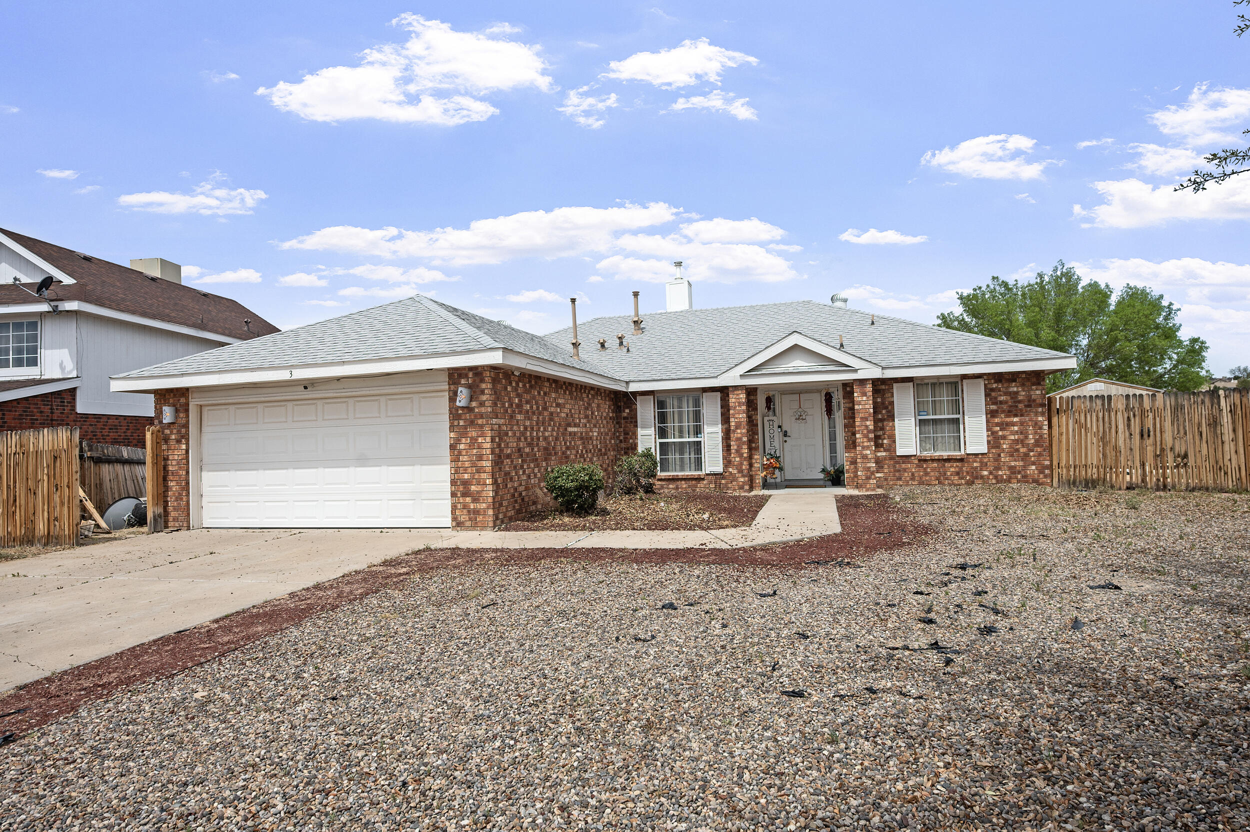 3 Willow Trace, Los Lunas, New Mexico 87031, 3 Bedrooms Bedrooms, ,2 BathroomsBathrooms,Residential,For Sale,3 Willow Trace,1061039