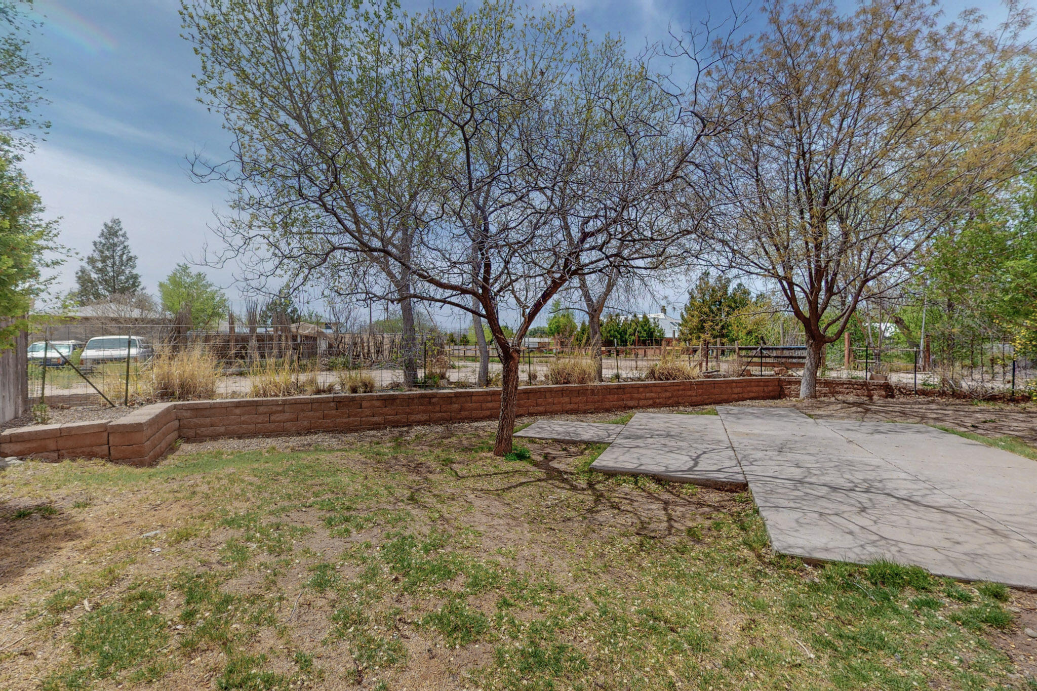 2928 Floral Road NW, Albuquerque, New Mexico 87104, 3 Bedrooms Bedrooms, ,2 BathroomsBathrooms,Residential,For Sale,2928 Floral Road NW,1061080