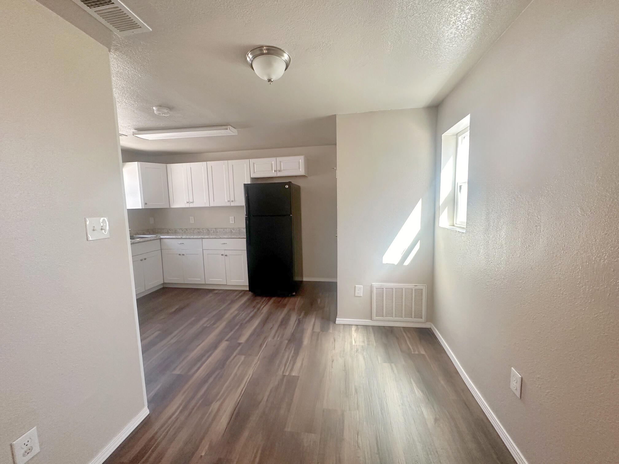 315 57th Street NW, Albuquerque, New Mexico 87105, 2 Bedrooms Bedrooms, ,1 BathroomBathrooms,Residential,For Sale,315 57th Street NW,1061261