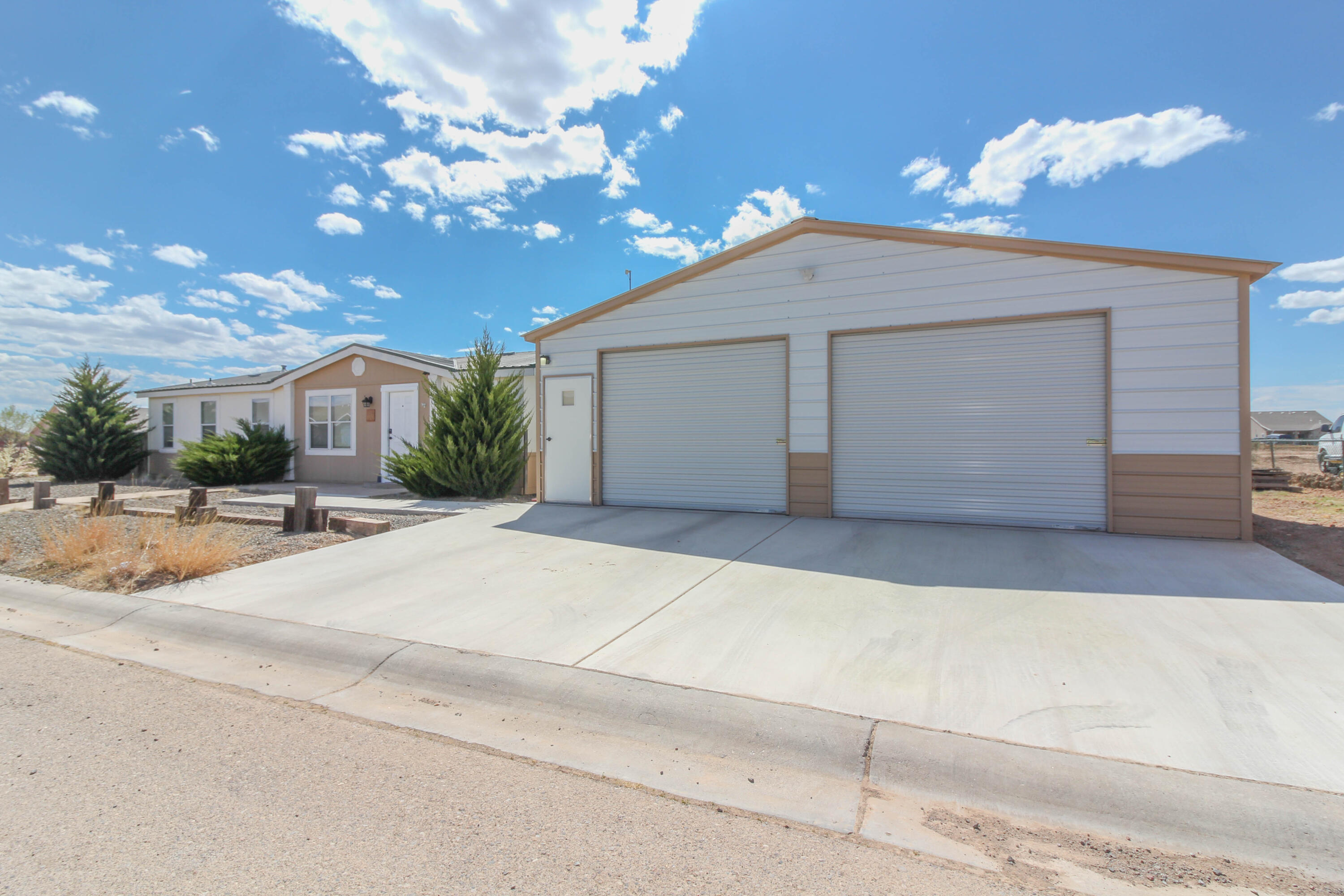 509 Camino Andres, Moriarty, New Mexico 87035, 3 Bedrooms Bedrooms, ,2 BathroomsBathrooms,Residential,For Sale,509 Camino Andres,1061234