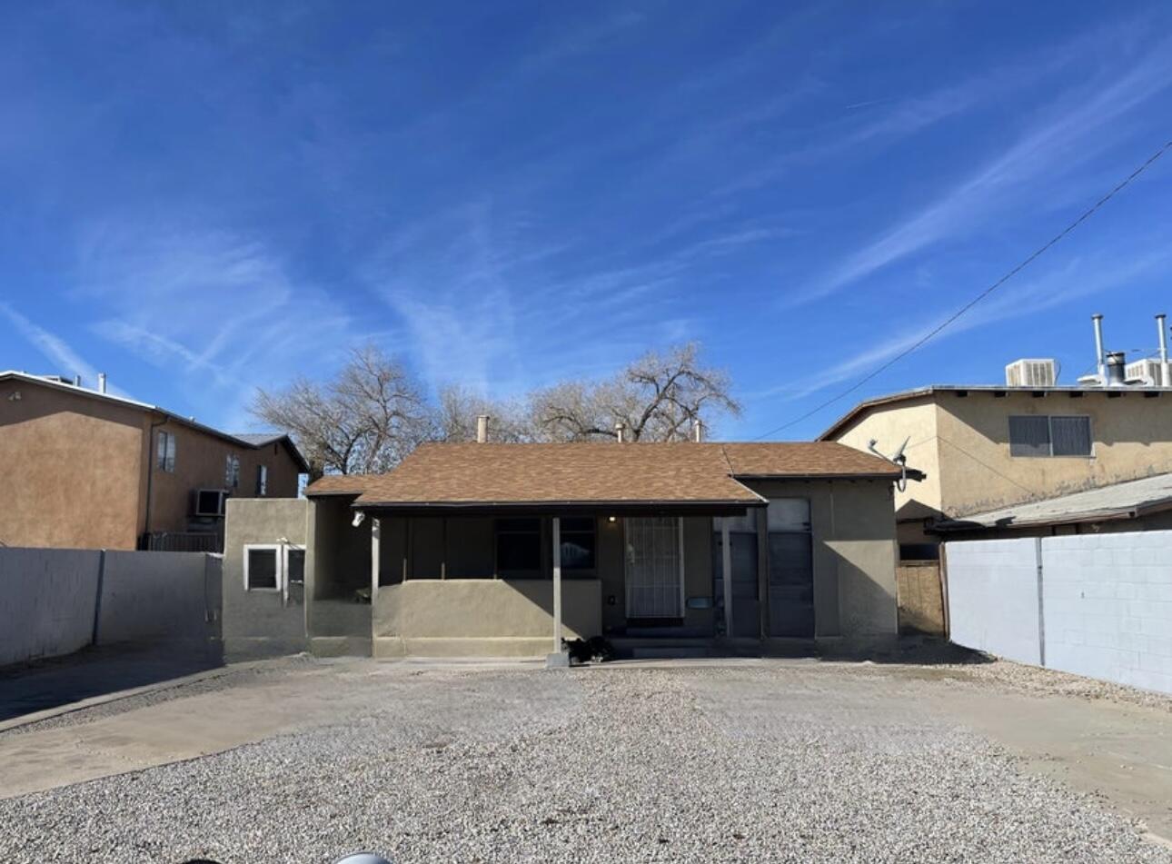DUPLEX FOR SALE! Third basement unit additionally rented out with all amenities. Property features central location, newer stucco, and a NEW ROOF. Basement unit is on a year lease and the two upper units are month to month. Great investment opportunity!