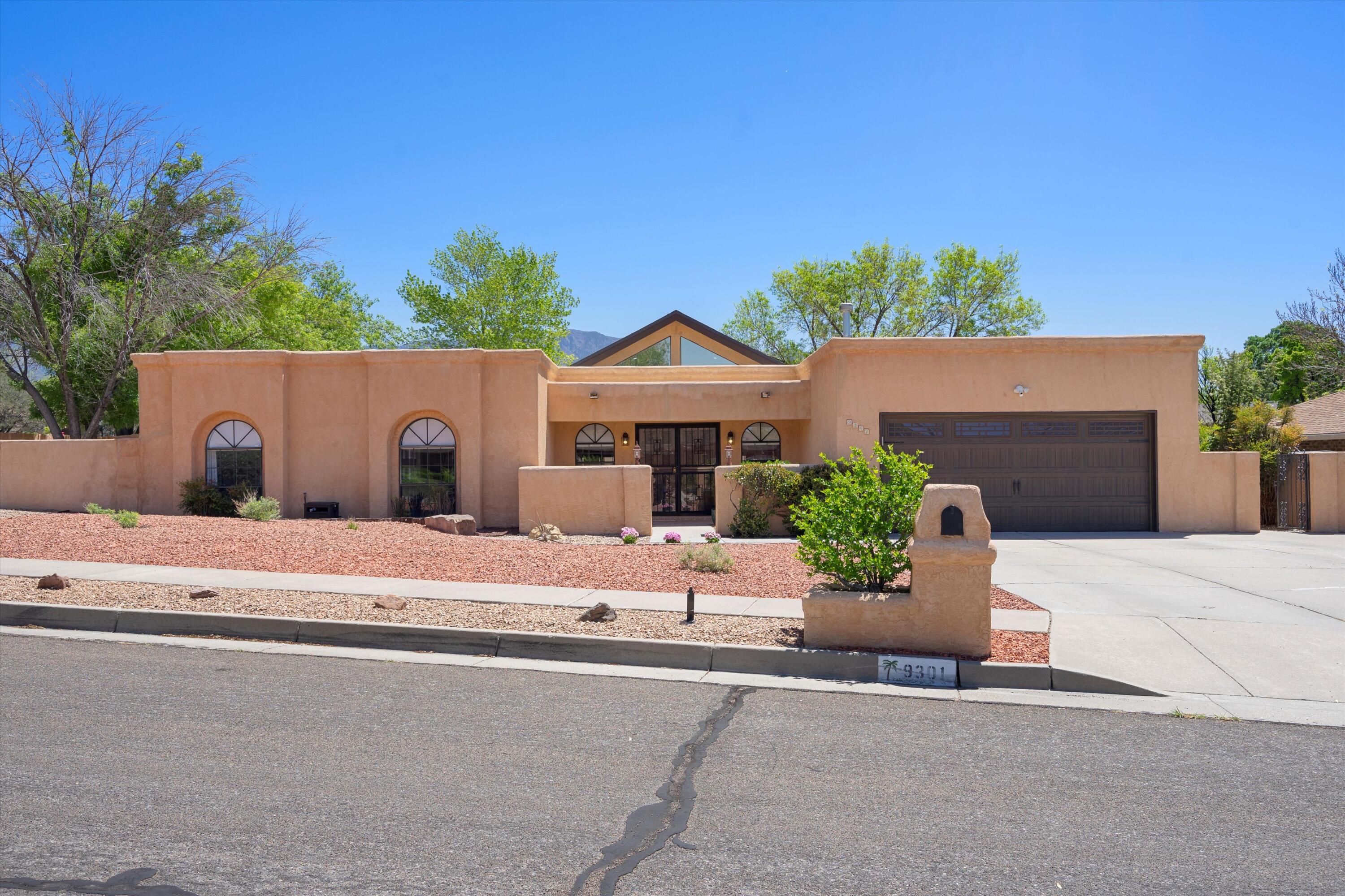9301 Layton Loop NE, Albuquerque, New Mexico 87111, 3 Bedrooms Bedrooms, ,3 BathroomsBathrooms,Residential,For Sale,9301 Layton Loop NE,1061351