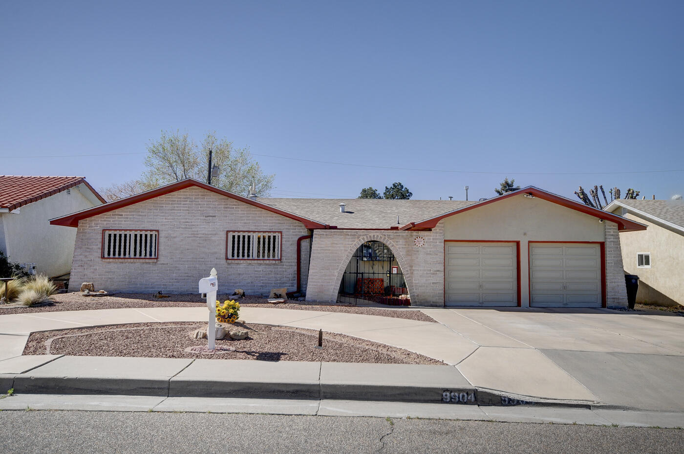 9904 Dorothy Place NE, Albuquerque, New Mexico 87111, 3 Bedrooms Bedrooms, ,2 BathroomsBathrooms,Residential,For Sale,9904 Dorothy Place NE,1061373