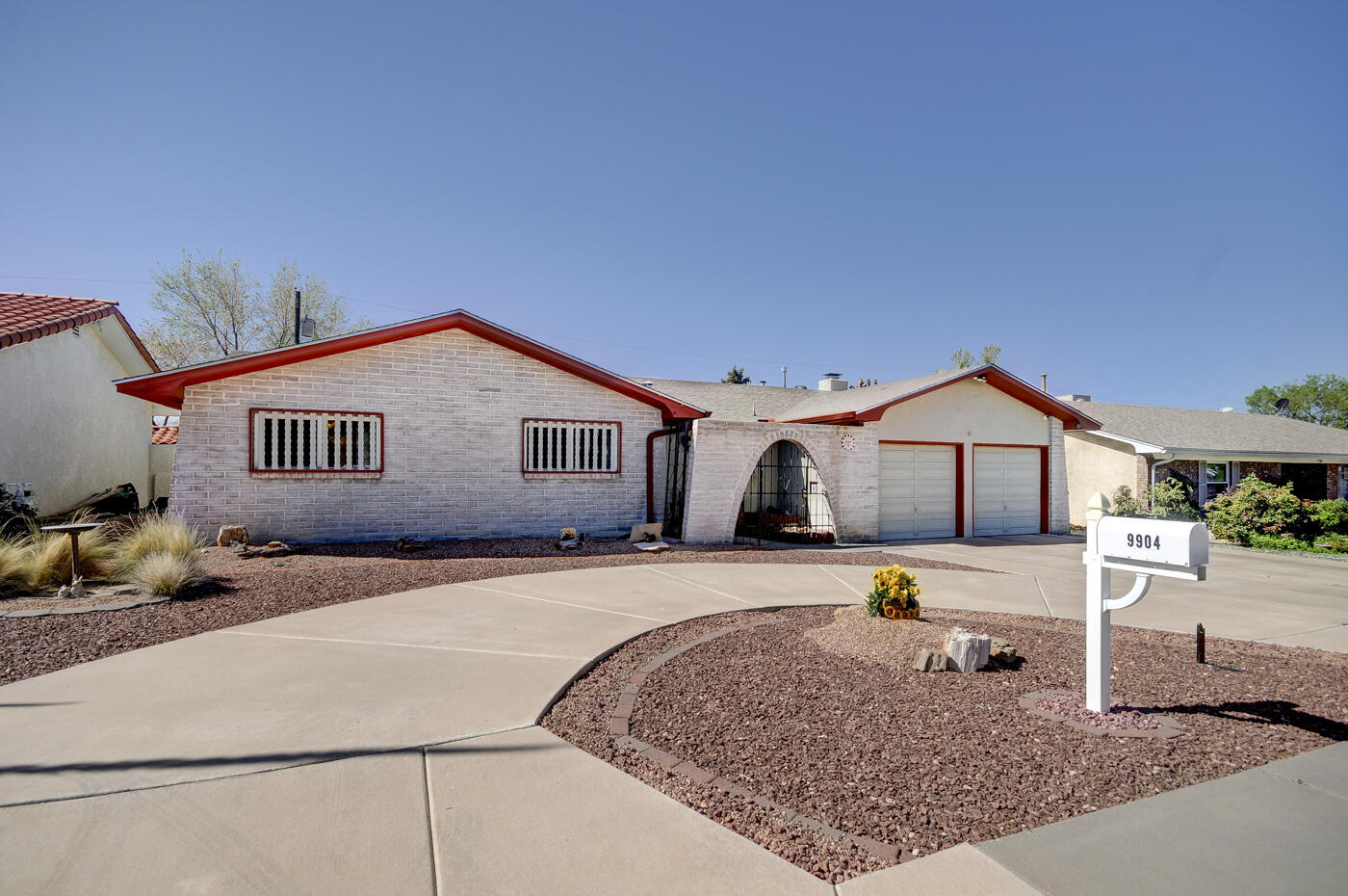 9904 Dorothy Place NE, Albuquerque, New Mexico 87111, 3 Bedrooms Bedrooms, ,2 BathroomsBathrooms,Residential,For Sale,9904 Dorothy Place NE,1061373