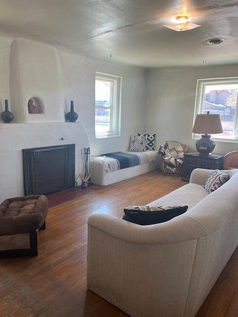 318 19th Street NW, Albuquerque, New Mexico 87104, 2 Bedrooms Bedrooms, ,1 BathroomBathrooms,Residential,For Sale,318 19th Street NW,1061414