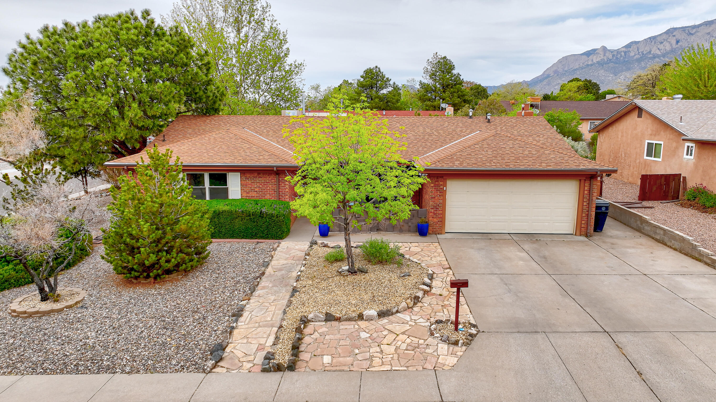 Wow!  3 bed 2 bath large corner lot with updated flooring, windows, kitchen, bathrooms AND backyard access to store your toys.  Private and fun backyard for activities with the family or relaxing bbq.  Recessed lighting, beautiful kitchen cabinetry, and large driveway for extra parking.  This high demand Eldorado high school district home is sure to go fast.  Photos dont do it justice.  Schedule your showing asap or go to open house on Sat 4/27 or Sunday 4/28.