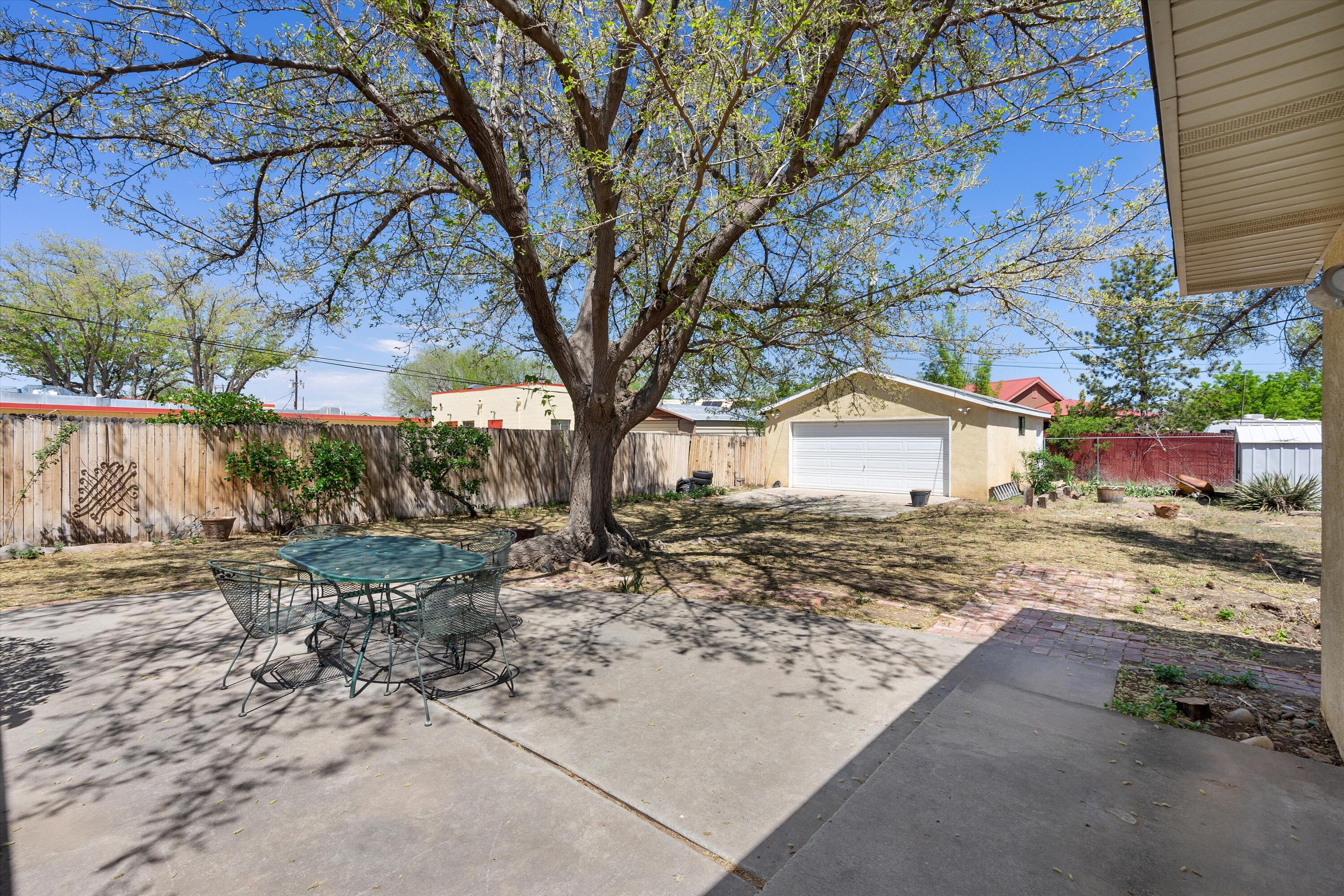 1617 Bowe Lane SW, Albuquerque, New Mexico 87105, 4 Bedrooms Bedrooms, ,2 BathroomsBathrooms,Residential,For Sale,1617 Bowe Lane SW,1061464