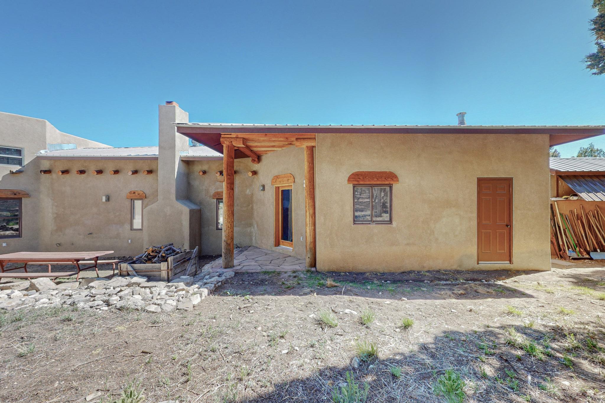 55 Upper Juan Tomas Road, Tijeras, New Mexico 87059, 3 Bedrooms Bedrooms, ,2 BathroomsBathrooms,Residential,For Sale,55 Upper Juan Tomas Road,1061495
