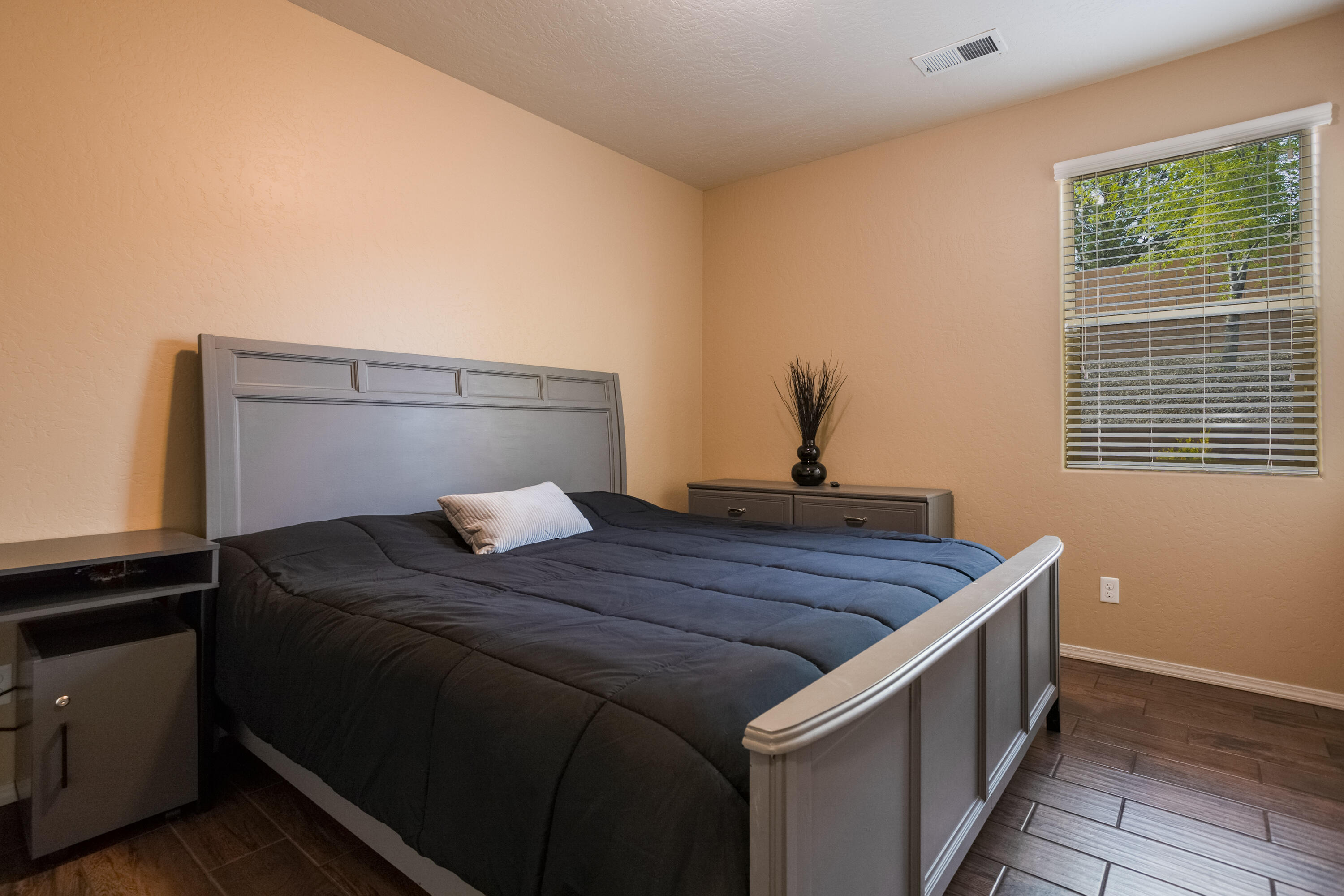 2837 Arce Lane, Rio Rancho, New Mexico 87124, 4 Bedrooms Bedrooms, ,3 BathroomsBathrooms,Residential,For Sale,2837 Arce Lane,1061500