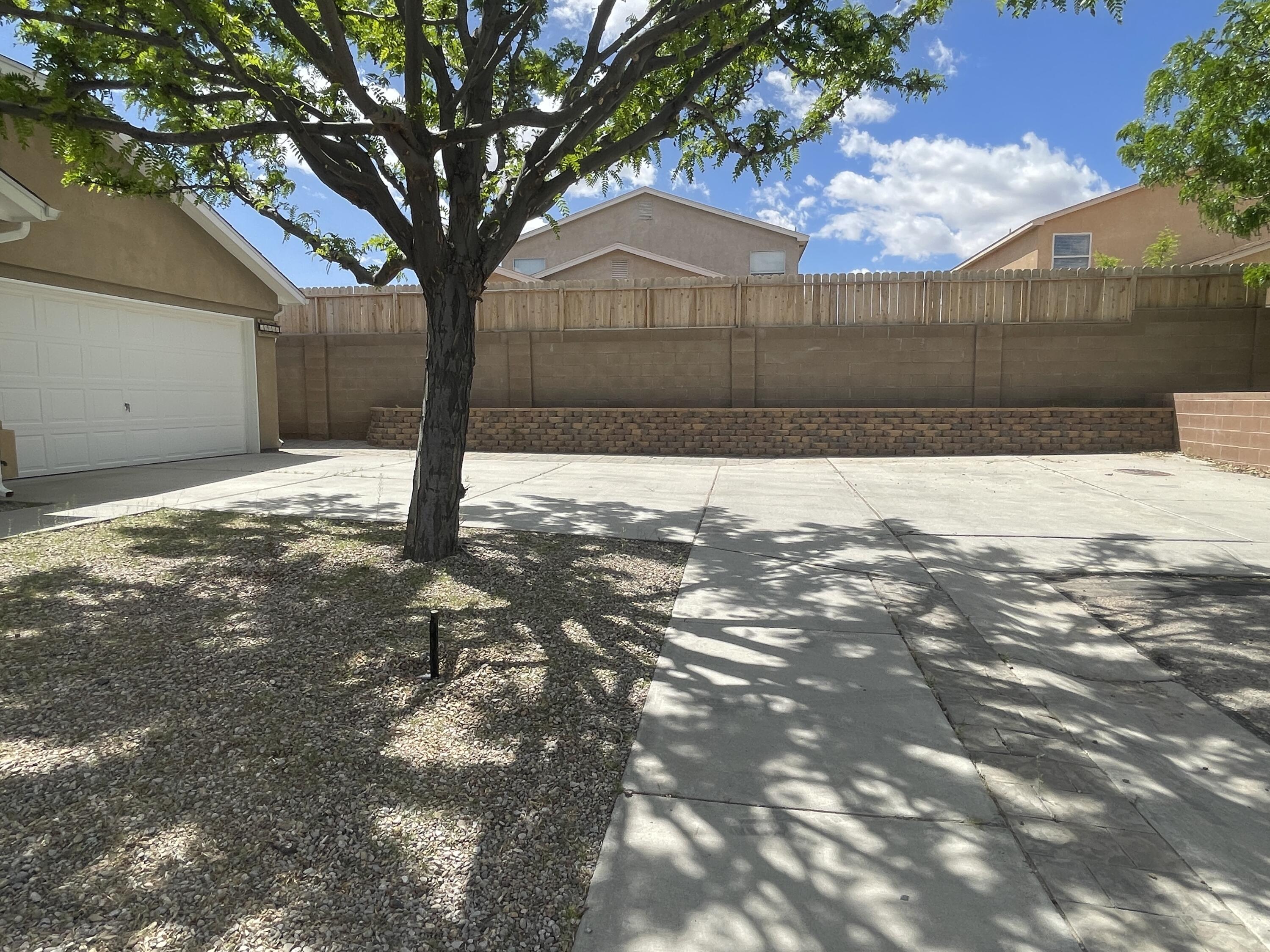 12008 Rocky Crest Drive NW, Albuquerque, New Mexico 87114, 3 Bedrooms Bedrooms, ,2 BathroomsBathrooms,Residential,For Sale,12008 Rocky Crest Drive NW,1061505