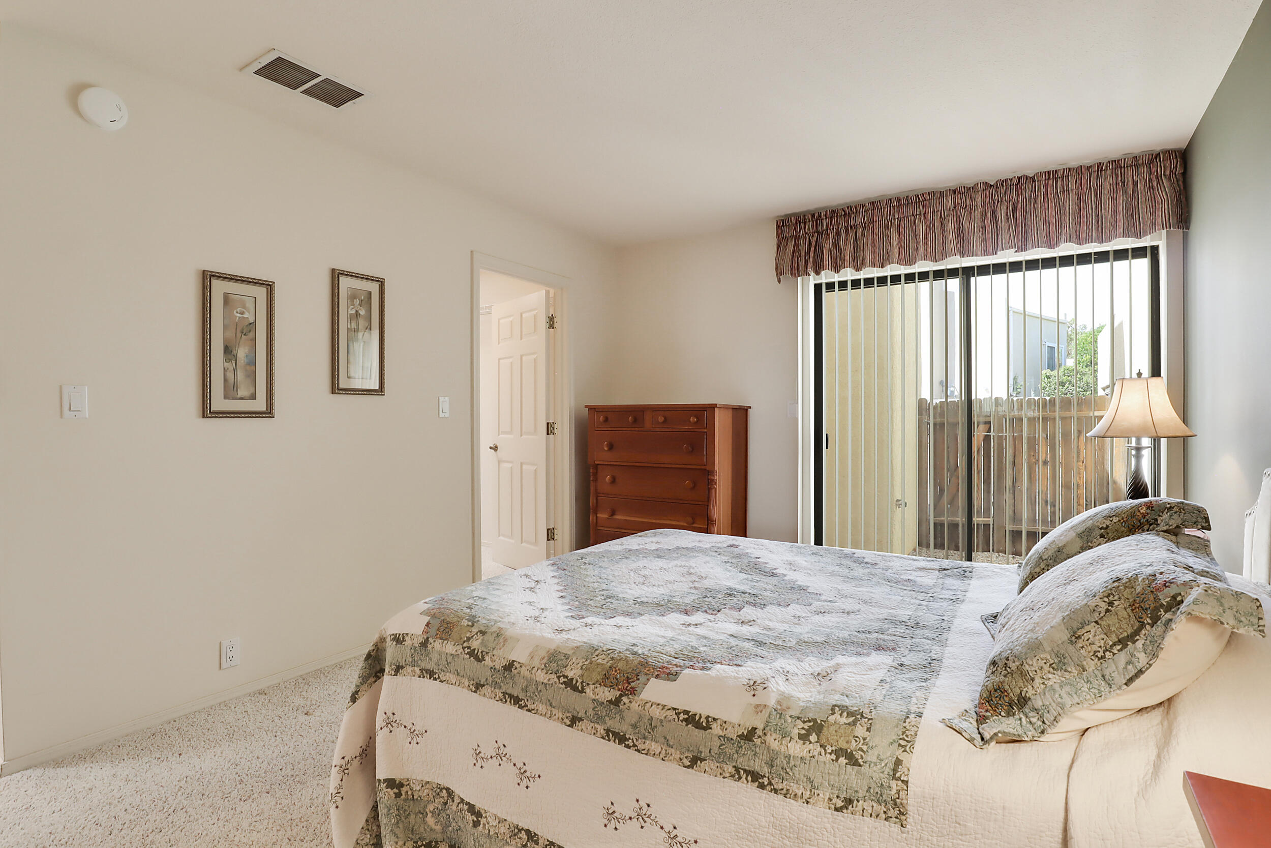 3289 Esplanade Circle SE, Rio Rancho, New Mexico 87124, 2 Bedrooms Bedrooms, ,2 BathroomsBathrooms,Residential,For Sale,3289 Esplanade Circle SE,1061509