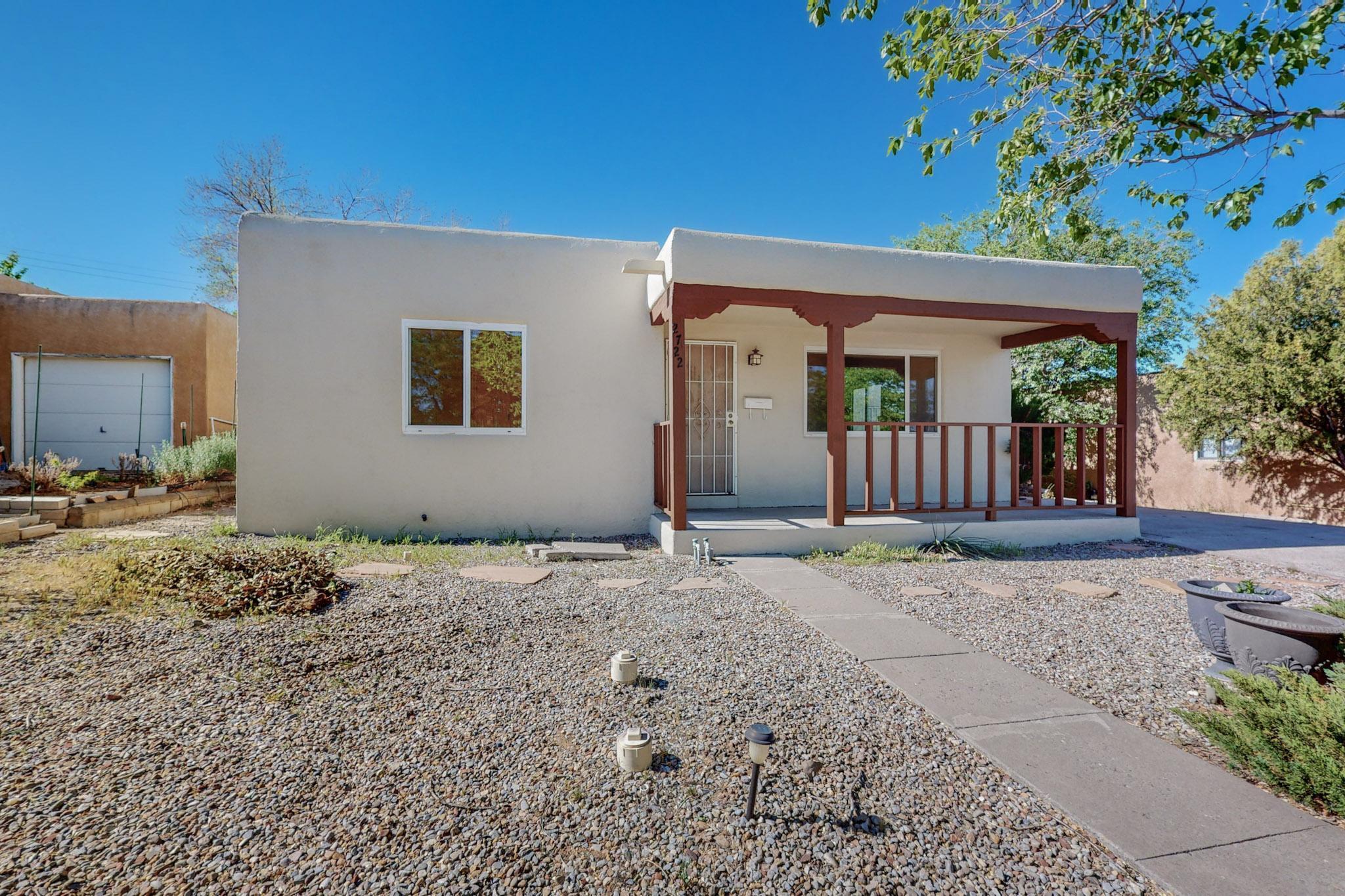 2722 Hyder Avenue SE, Albuquerque, New Mexico 87106, 3 Bedrooms Bedrooms, ,2 BathroomsBathrooms,Residential,For Sale,2722 Hyder Avenue SE,1061529