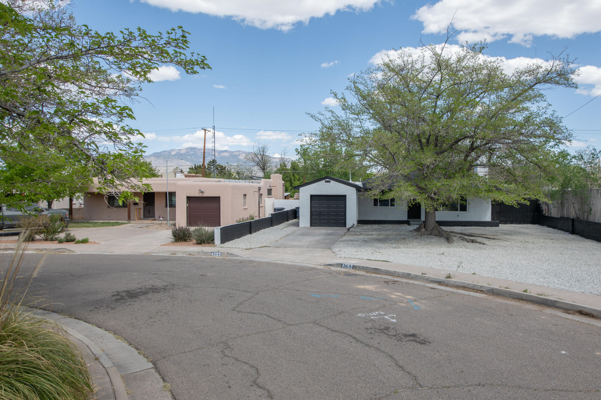 4053 Simms Court SE, Albuquerque, New Mexico 87108, 3 Bedrooms Bedrooms, ,2 BathroomsBathrooms,Residential,For Sale,4053 Simms Court SE,1061547