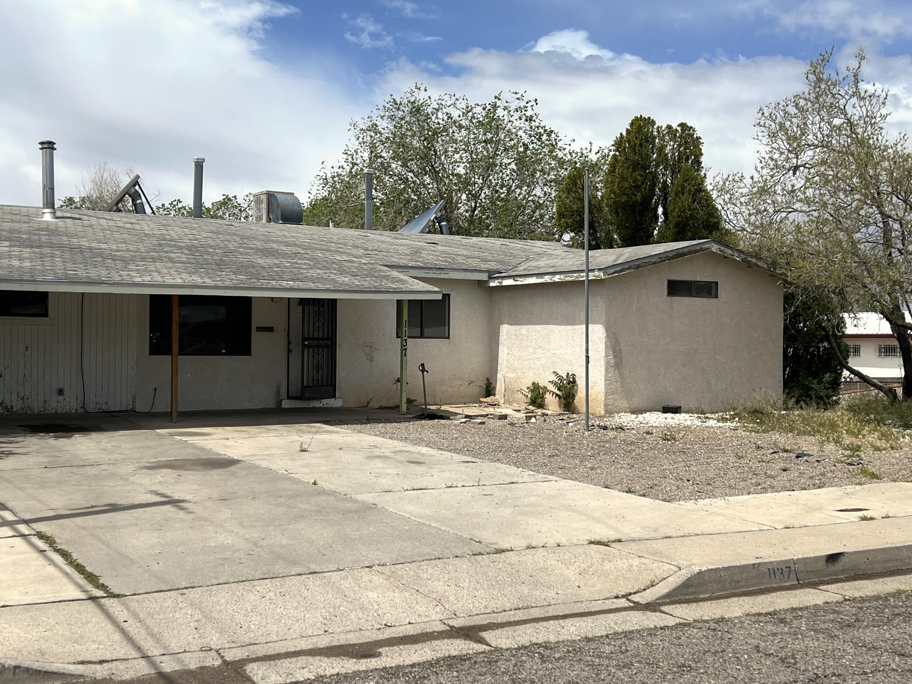 1137 Maxine Street NE, Albuquerque, New Mexico 87112, 3 Bedrooms Bedrooms, ,2 BathroomsBathrooms,Residential,For Sale,1137 Maxine Street NE,1061558