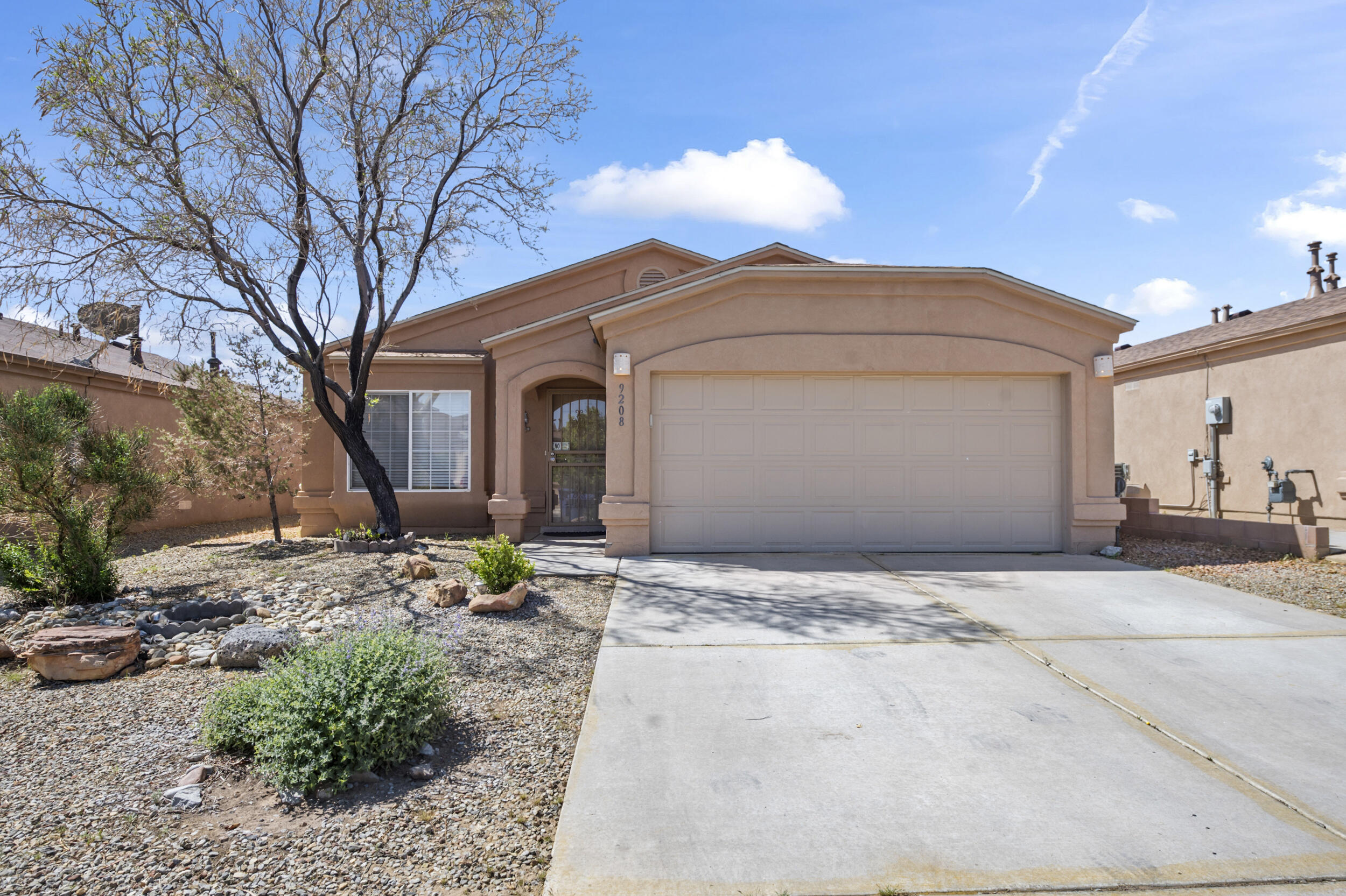 9208 Valle Vidal Place SW, Albuquerque, New Mexico 87121, 3 Bedrooms Bedrooms, ,2 BathroomsBathrooms,Residential,For Sale,9208 Valle Vidal Place SW,1061526