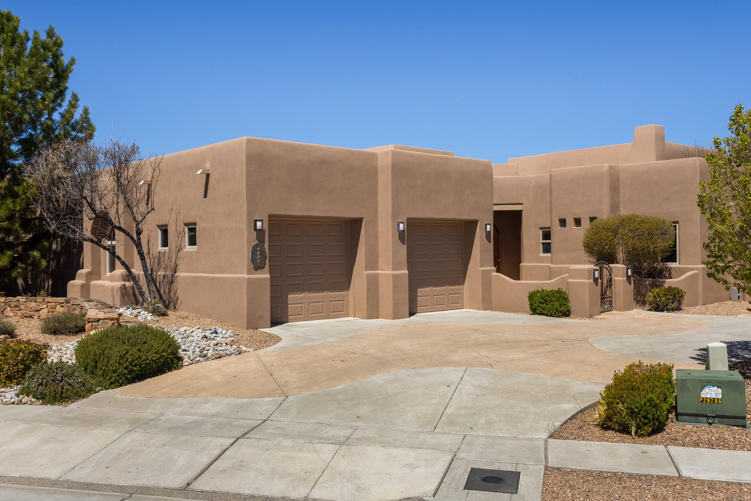 4901 Valle Rio Trail NW, Albuquerque, New Mexico 87120, 4 Bedrooms Bedrooms, ,3 BathroomsBathrooms,Residential,For Sale,4901 Valle Rio Trail NW,1061569