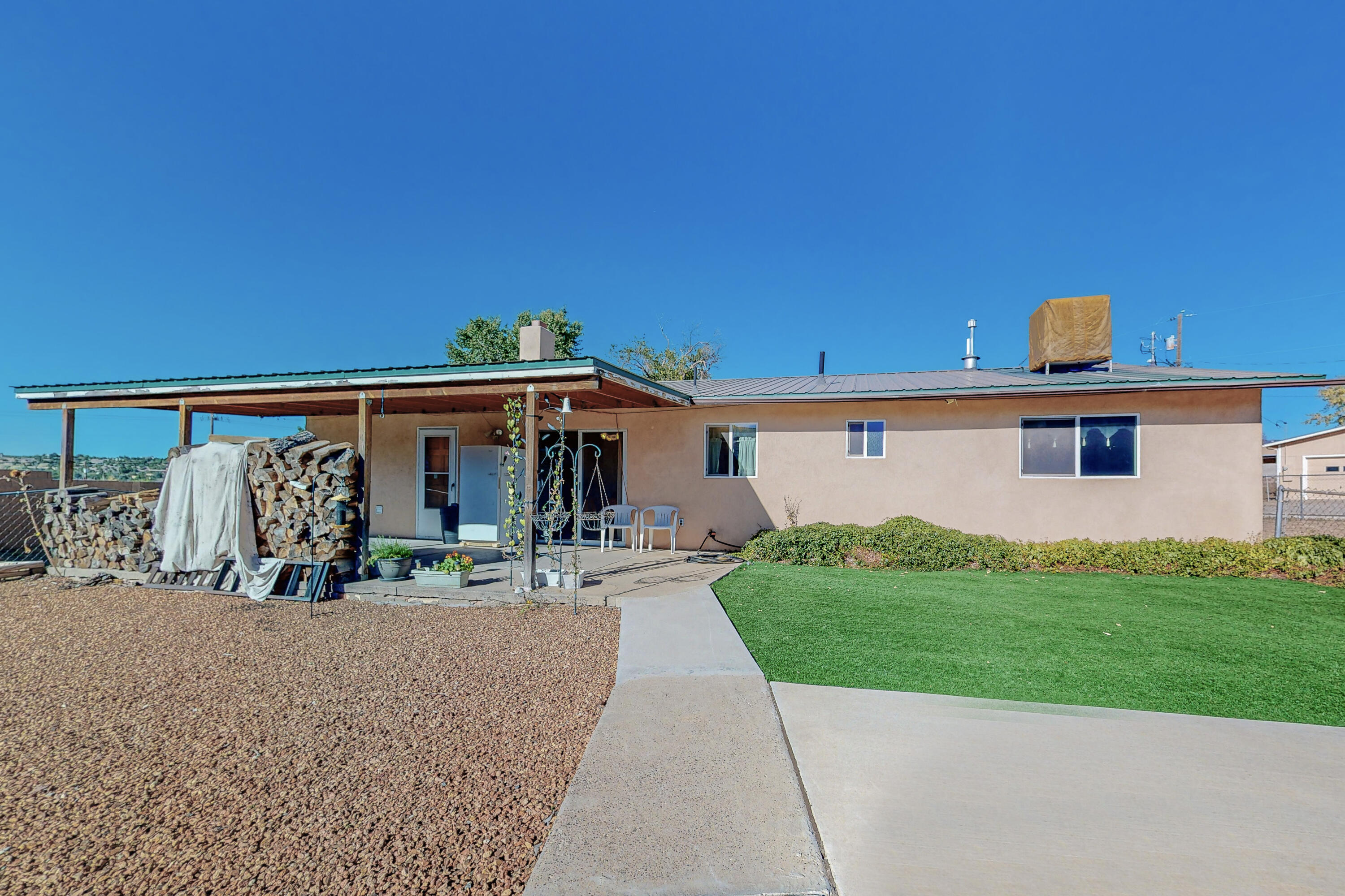 1104 Harrison Road, Santa Fe, New Mexico 87507, 4 Bedrooms Bedrooms, ,2 BathroomsBathrooms,Residential,For Sale,1104 Harrison Road,1061592