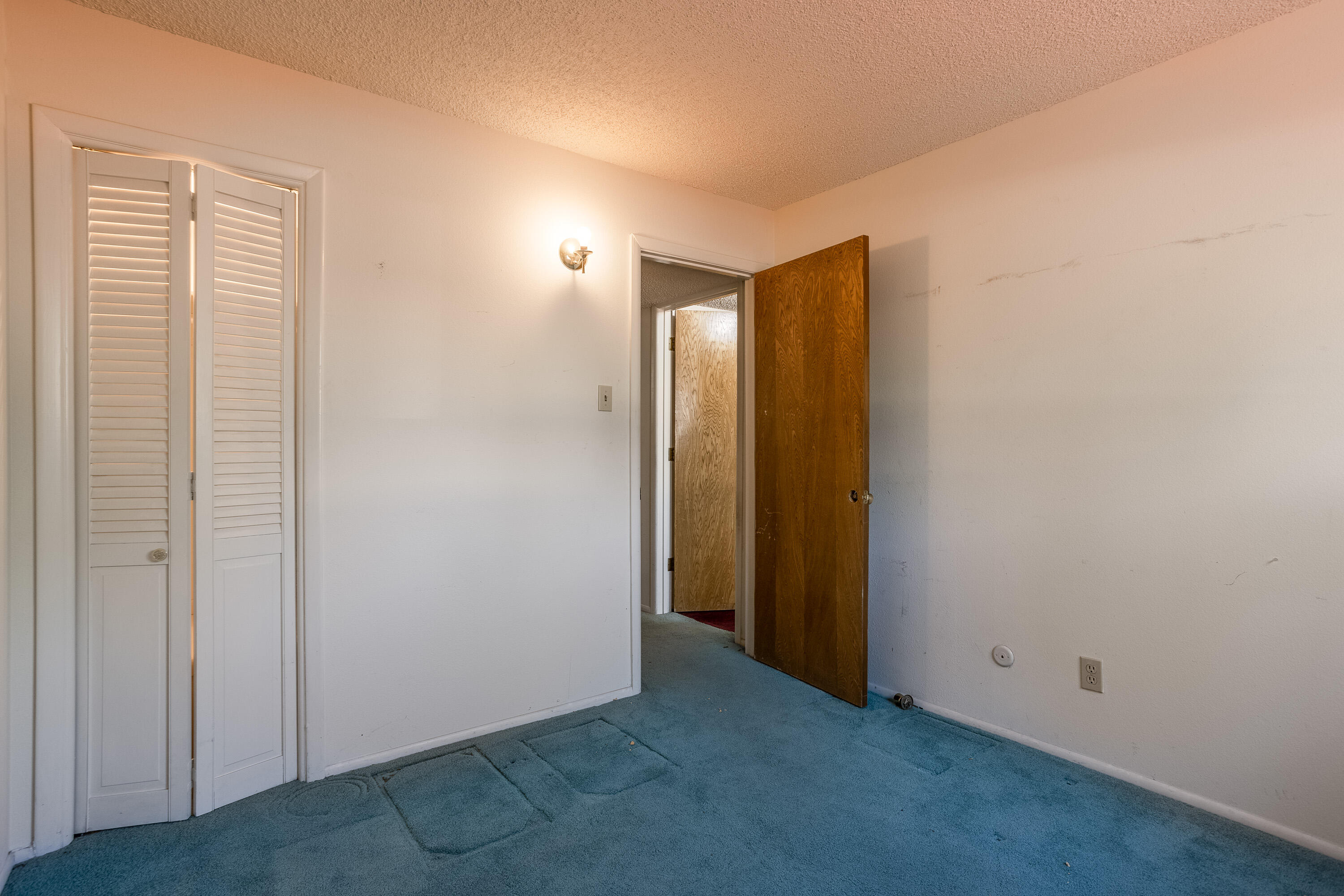 2417 Cutler Avenue NE, Albuquerque, New Mexico 87106, 5 Bedrooms Bedrooms, ,3 BathroomsBathrooms,Residential,For Sale,2417 Cutler Avenue NE,1061669