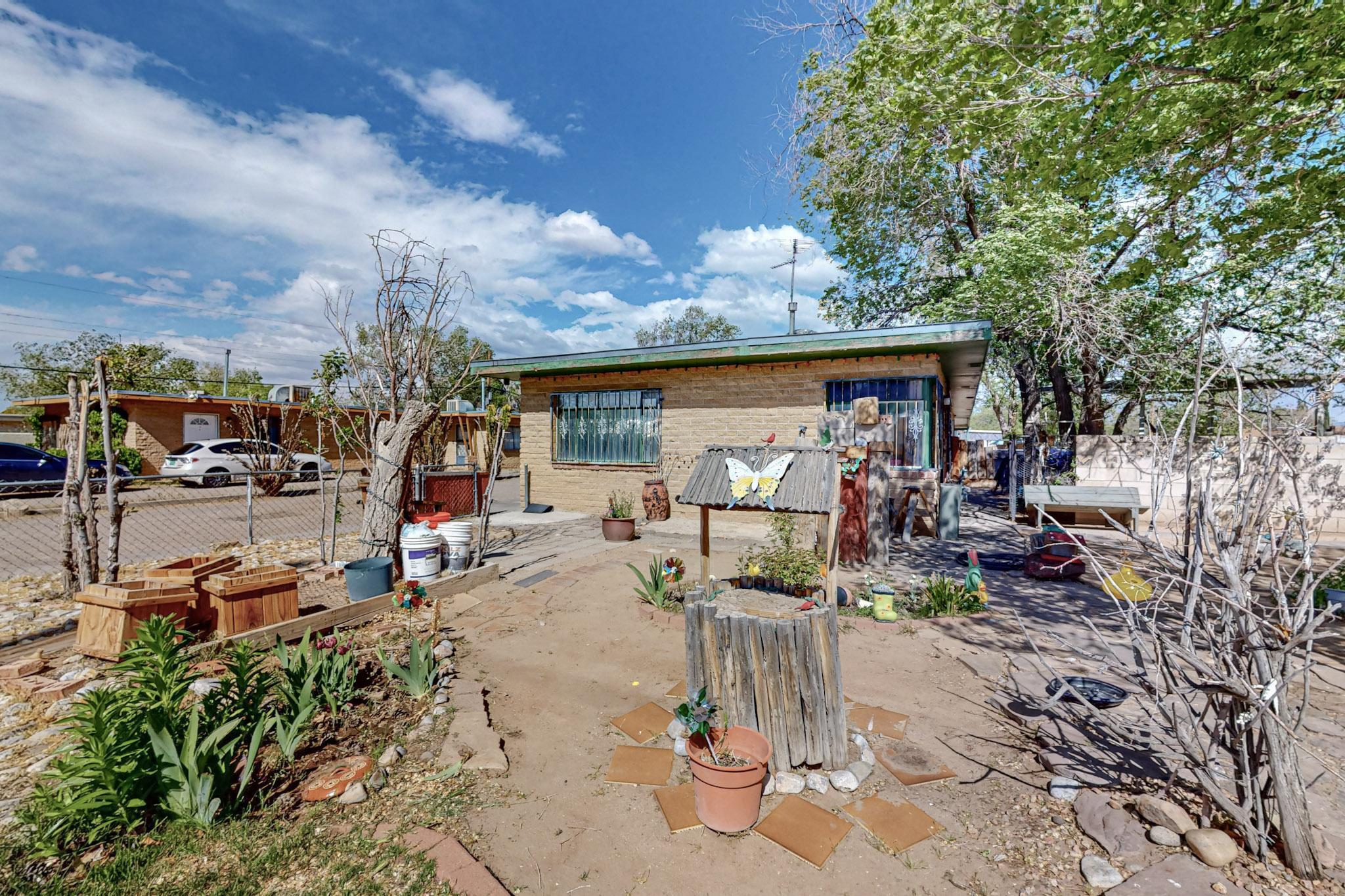 1520 Amherst Drive SE, Albuquerque, New Mexico 87106, 2 Bedrooms Bedrooms, ,1 BathroomBathrooms,Residential Income,For Sale,1520 Amherst Drive SE,1061758