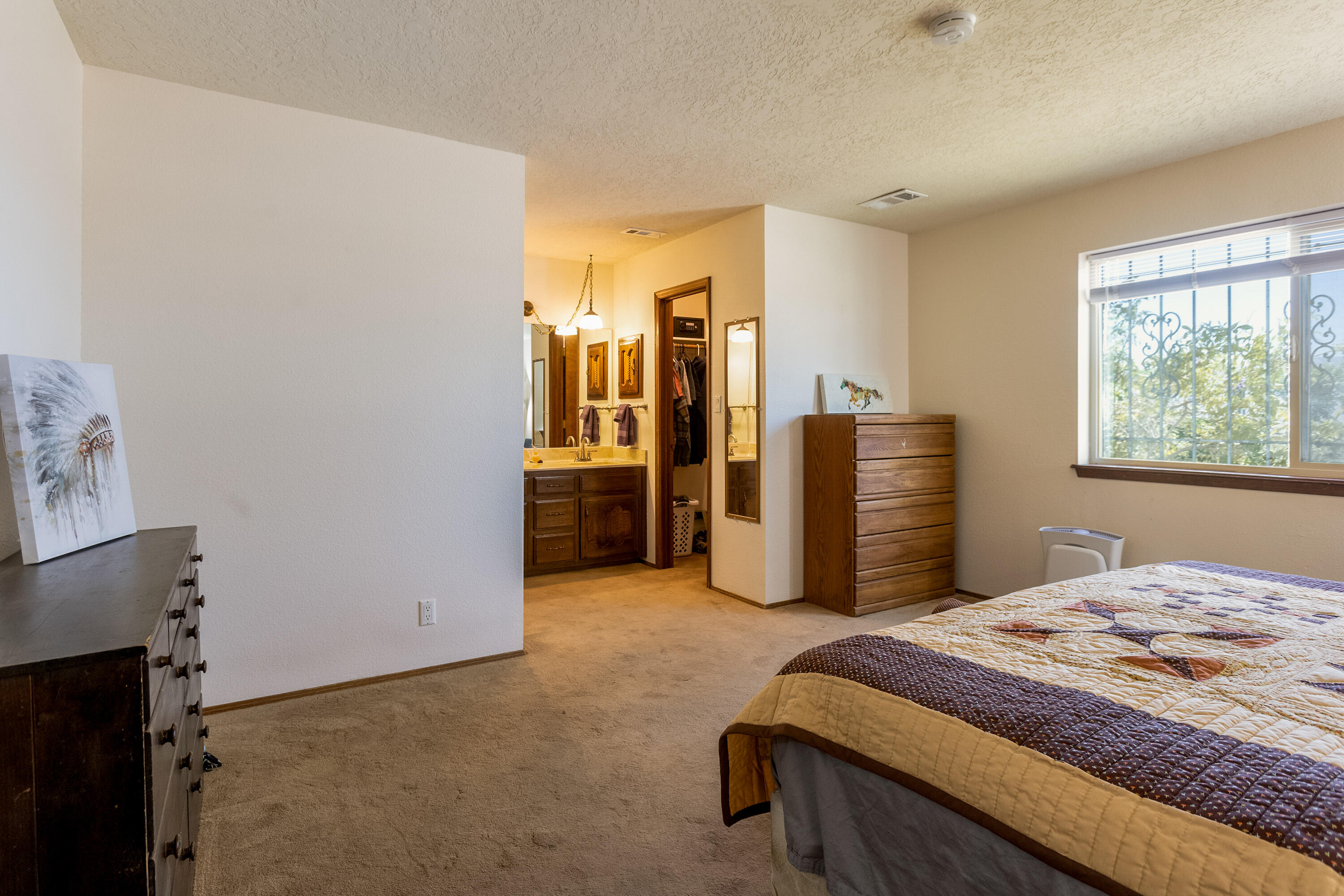 730 Comanche Road SE, Rio Rancho, New Mexico 87124, 5 Bedrooms Bedrooms, ,3 BathroomsBathrooms,Residential,For Sale,730 Comanche Road SE,1061808