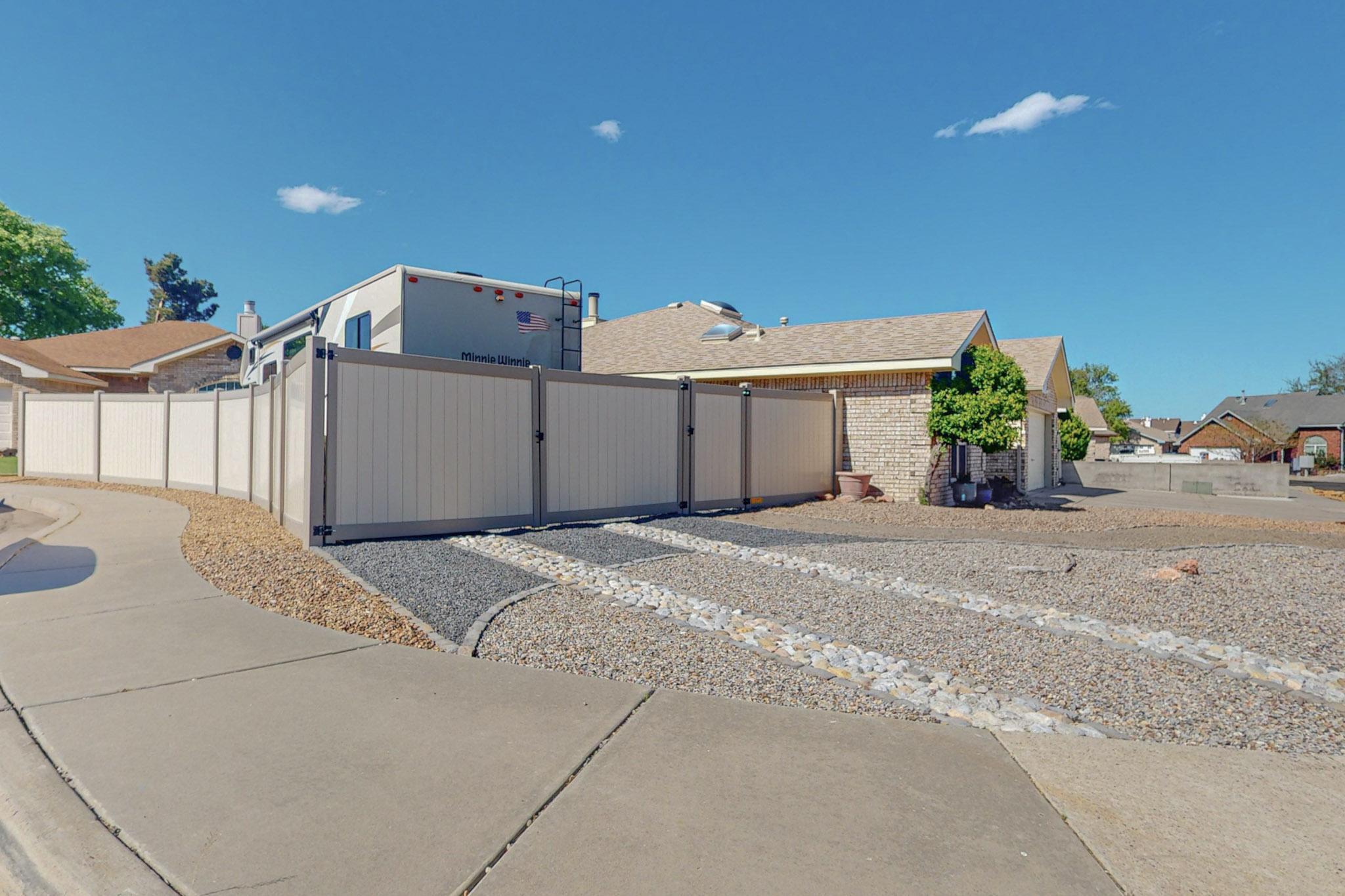 7221 Cienega Road NW, Albuquerque, New Mexico 87120, 3 Bedrooms Bedrooms, ,2 BathroomsBathrooms,Residential,For Sale,7221 Cienega Road NW,1061803