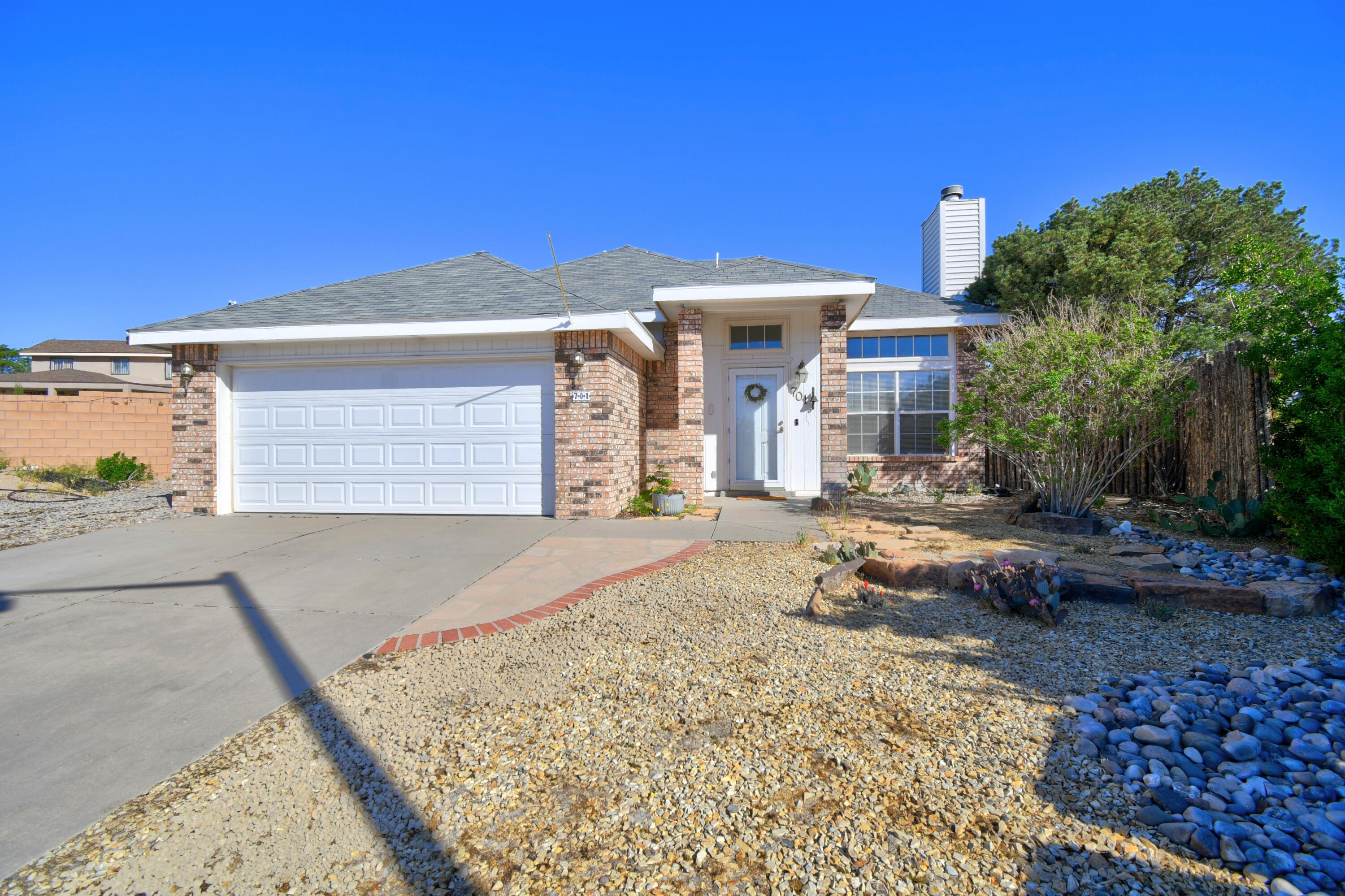 Wow!  Huge lot with backyard access.  So much room for gardening, enjoying a glass of wine/coffee in the backyard, space for toys etc.  Lovely 3 bedroom with beautiful vaulted ceilings.  Pride of ownership in this well maintained home.  Photos dont do it justice.  Schedule your showing asap as it wont last long!