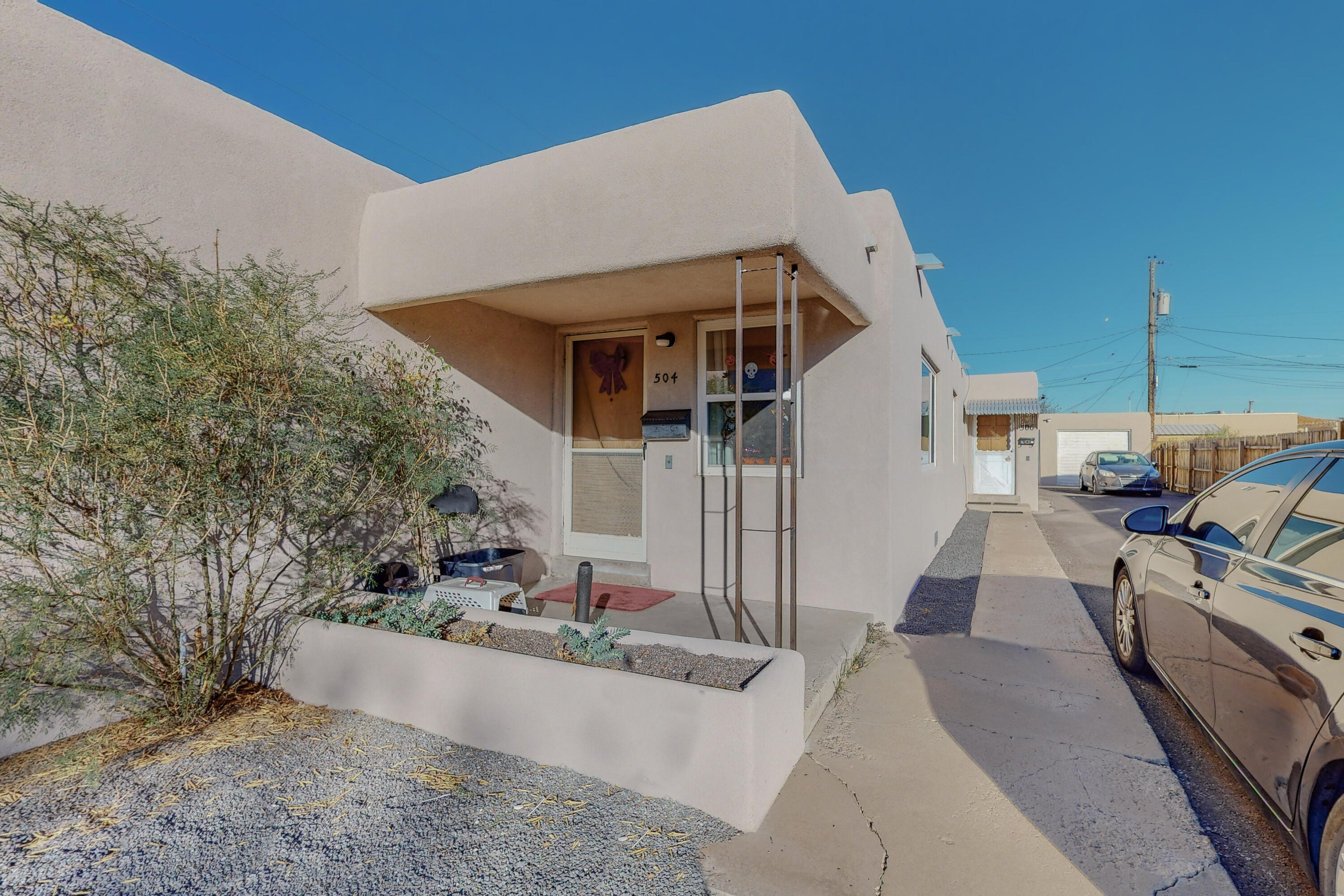504 Cagua Drive SE, Albuquerque, New Mexico 87108, 2 Bedrooms Bedrooms, ,1 BathroomBathrooms,Residential Income,For Sale,504 Cagua Drive SE,1061817