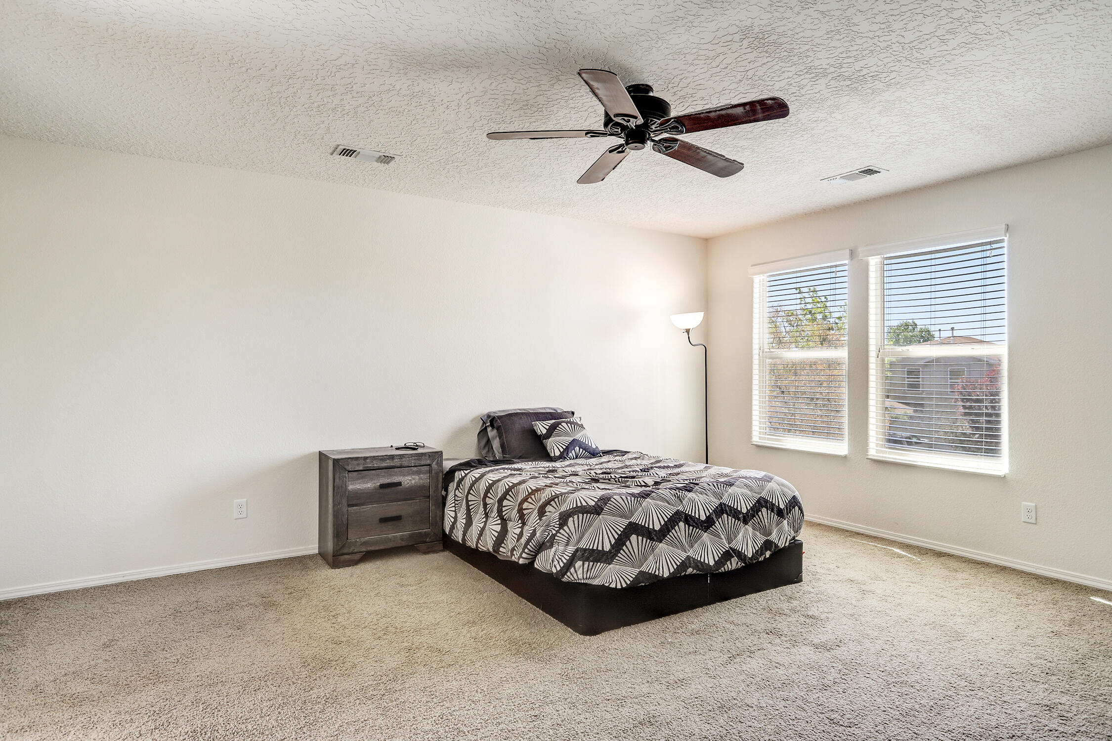 1316 Maple Meadows Drive NE, Rio Rancho, New Mexico 87144, 3 Bedrooms Bedrooms, ,3 BathroomsBathrooms,Residential,For Sale,1316 Maple Meadows Drive NE,1061824