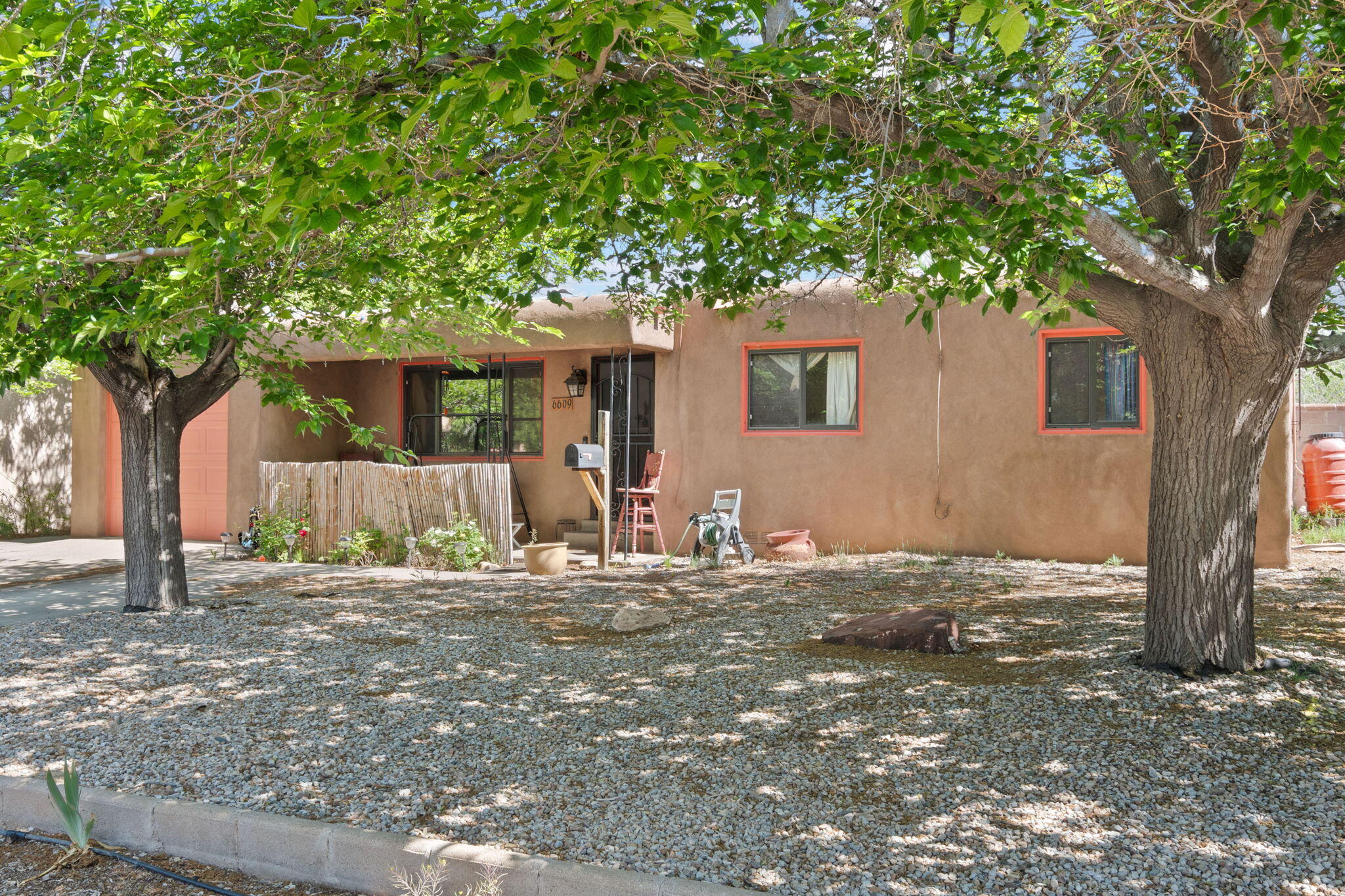 6609 Zimmerman Avenue NE, Albuquerque, New Mexico 87110, 3 Bedrooms Bedrooms, ,2 BathroomsBathrooms,Residential,For Sale,6609 Zimmerman Avenue NE,1061996