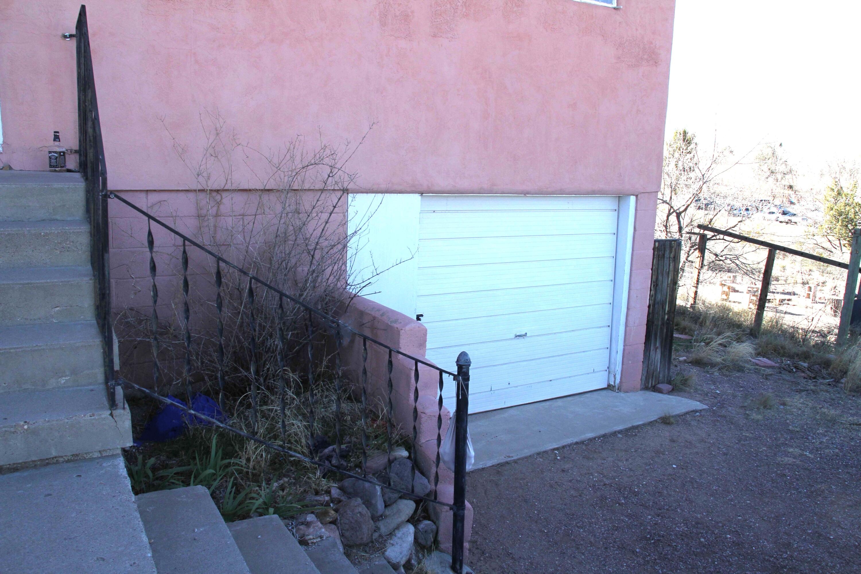 1015 Goad Street, Socorro, New Mexico 87801, 4 Bedrooms Bedrooms, ,3 BathroomsBathrooms,Residential,For Sale,1015 Goad Street,1062019