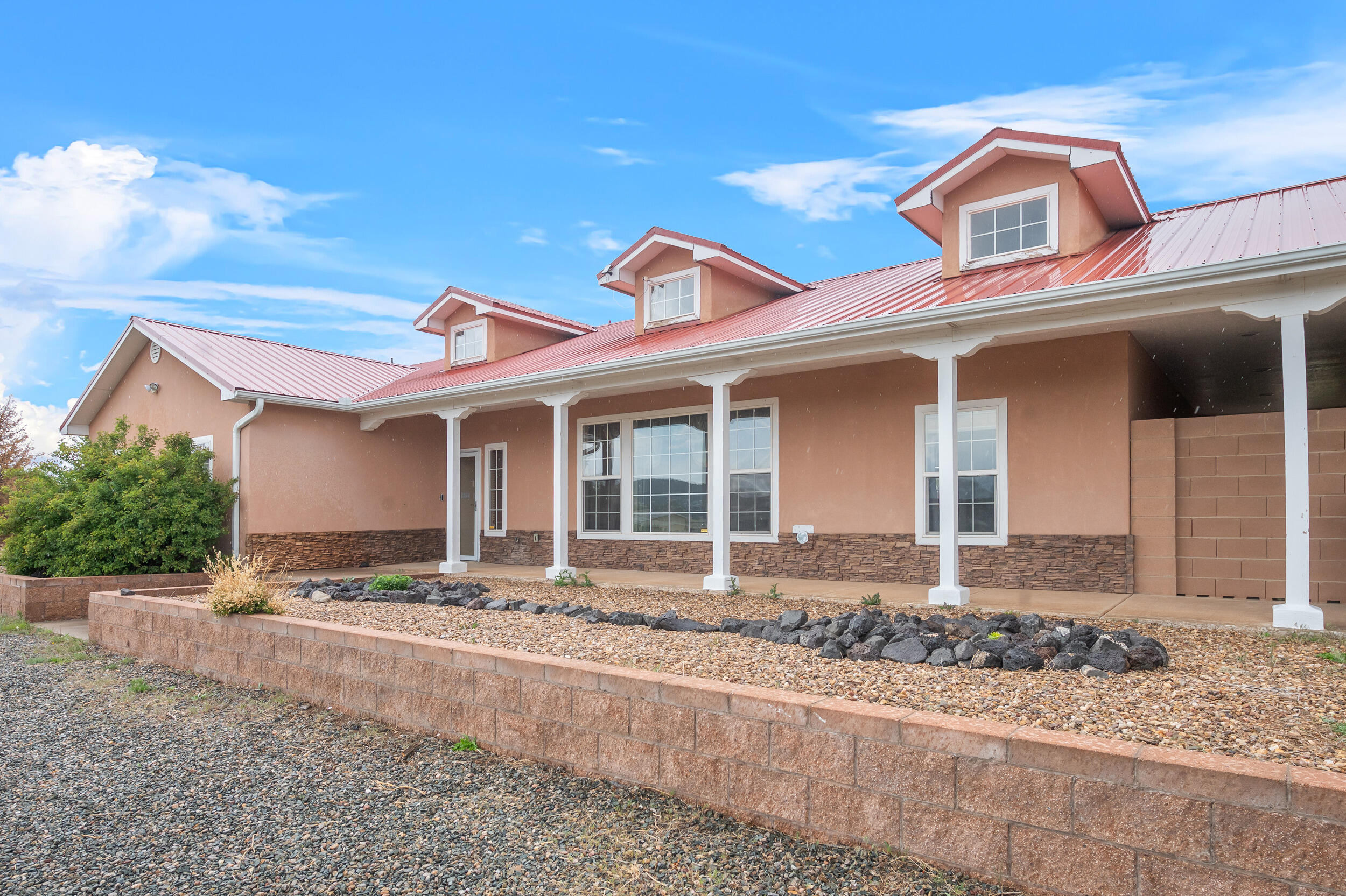 68 Mccall Loop, Edgewood, New Mexico 87015, 4 Bedrooms Bedrooms, ,3 BathroomsBathrooms,Residential,For Sale,68 Mccall Loop,1062044