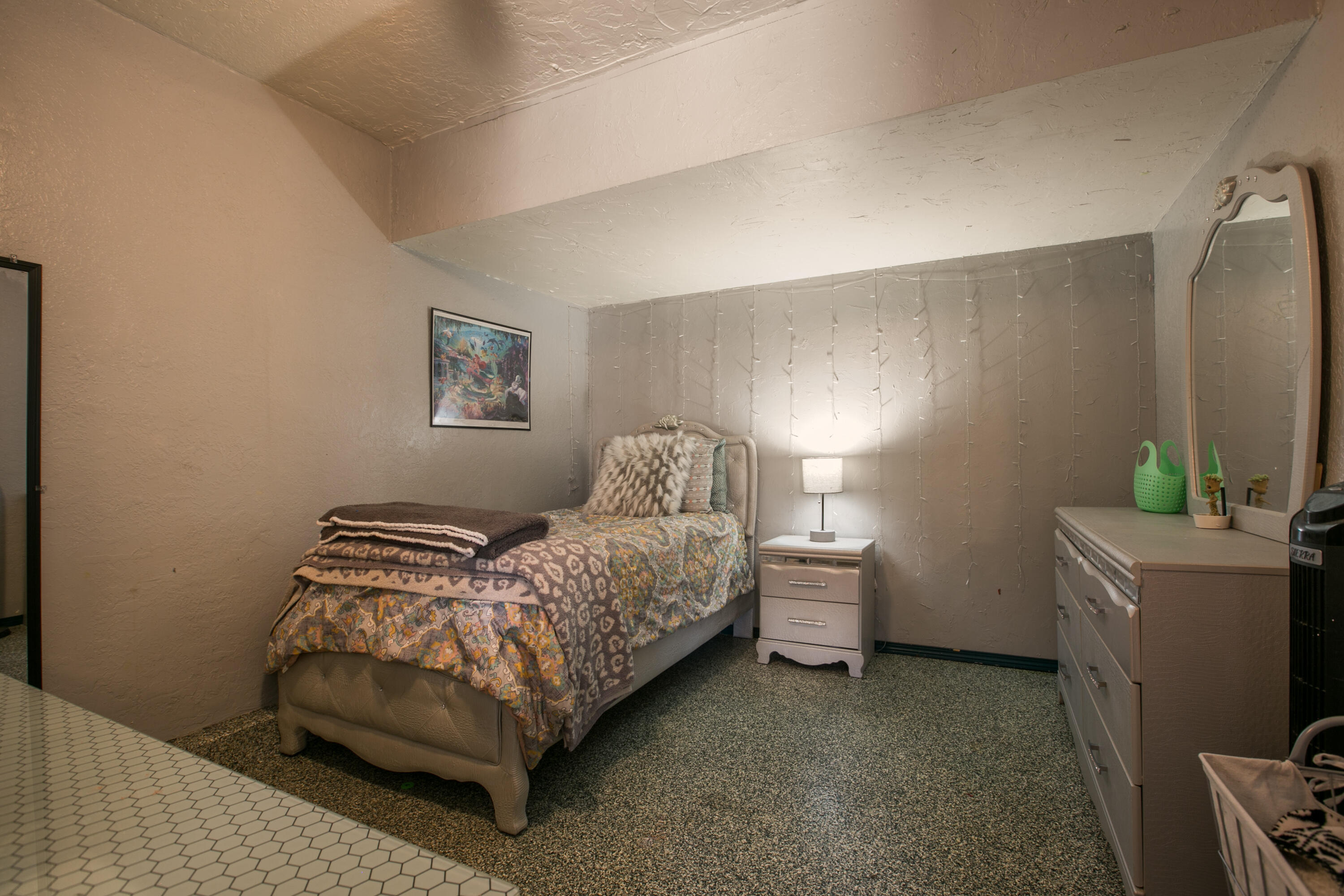 1004 Maxine Street NE, Albuquerque, New Mexico 87112, 3 Bedrooms Bedrooms, ,1 BathroomBathrooms,Residential,For Sale,1004 Maxine Street NE,1062050