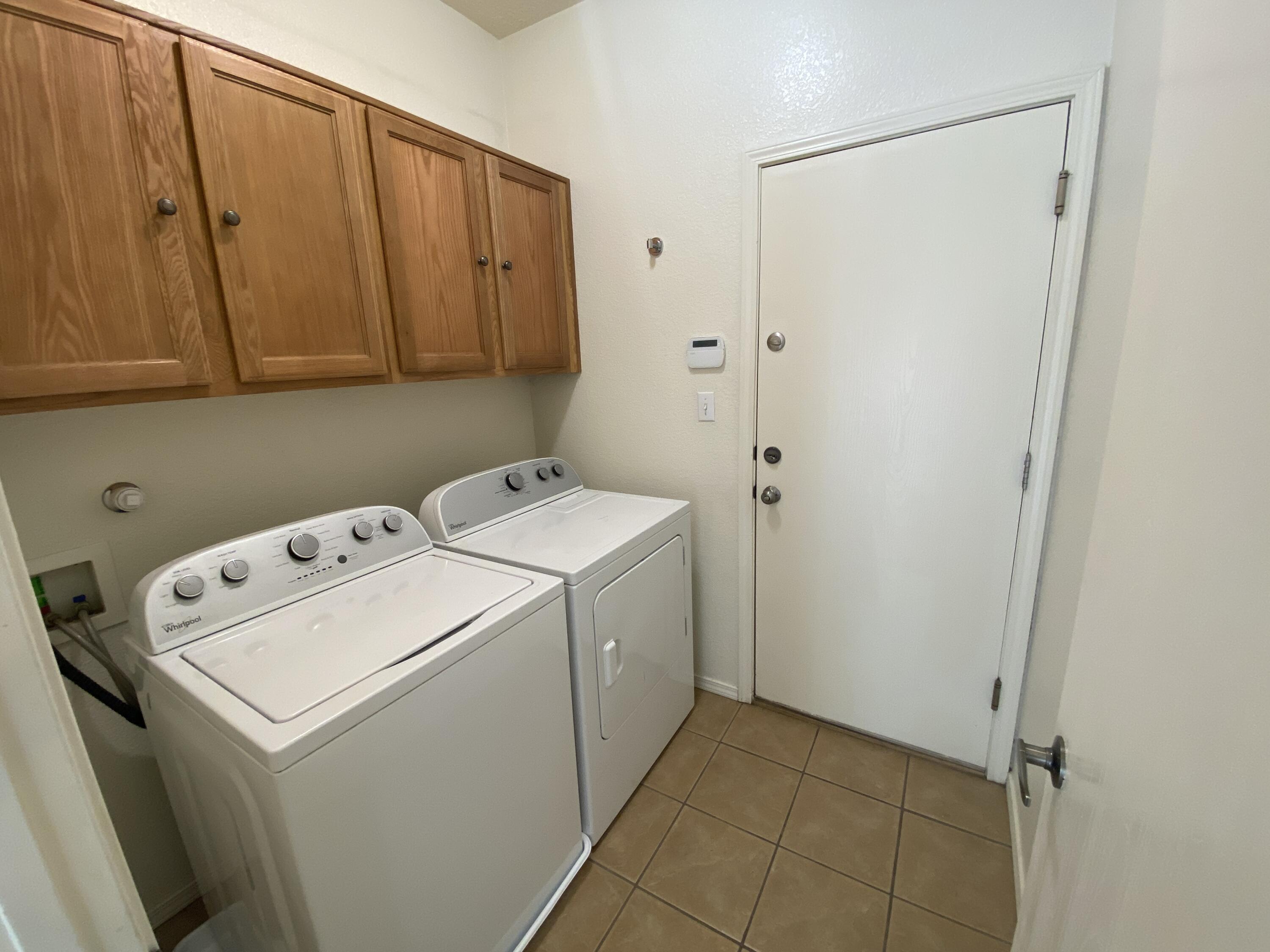 9812 Rio Corto Avenue SW, Albuquerque, New Mexico 87121, 4 Bedrooms Bedrooms, ,3 BathroomsBathrooms,Residential,For Sale,9812 Rio Corto Avenue SW,1062057