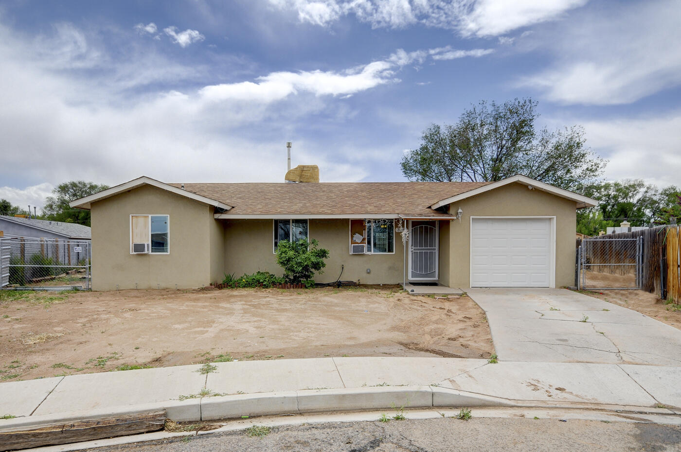 325 Calle Don Marcos NE, Los Lunas, New Mexico 87031, 3 Bedrooms Bedrooms, ,1 BathroomBathrooms,Residential,For Sale,325 Calle Don Marcos NE,1062069