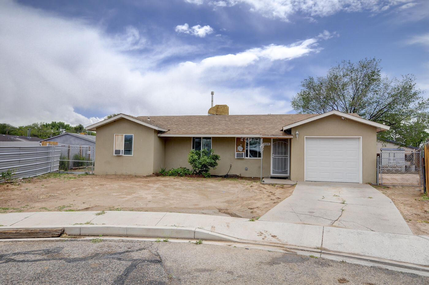 325 Calle Don Marcos NE, Los Lunas, New Mexico 87031, 3 Bedrooms Bedrooms, ,1 BathroomBathrooms,Residential,For Sale,325 Calle Don Marcos NE,1062069